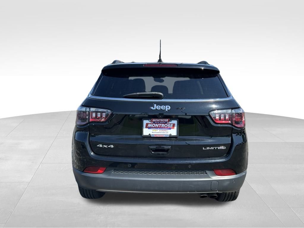 2022 Jeep Compass Limited photo 4