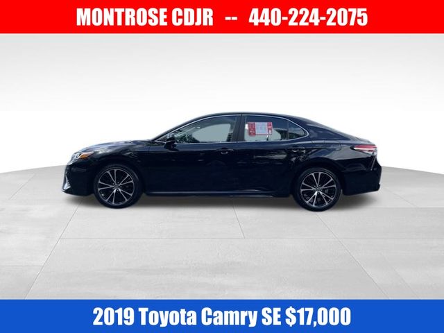 Used 2019 Toyota Camry SE with VIN 4T1B11HK0KU699591 for sale in Kingsville, OH