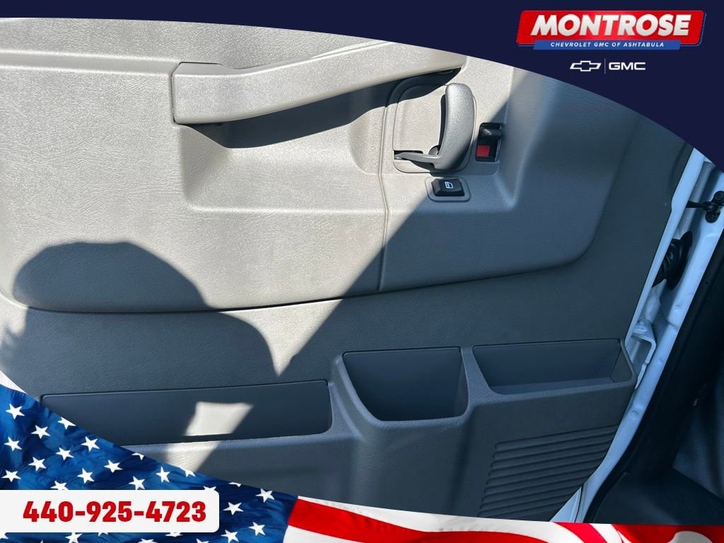 2025 GMC Savana Cargo Work Van - Photo 9