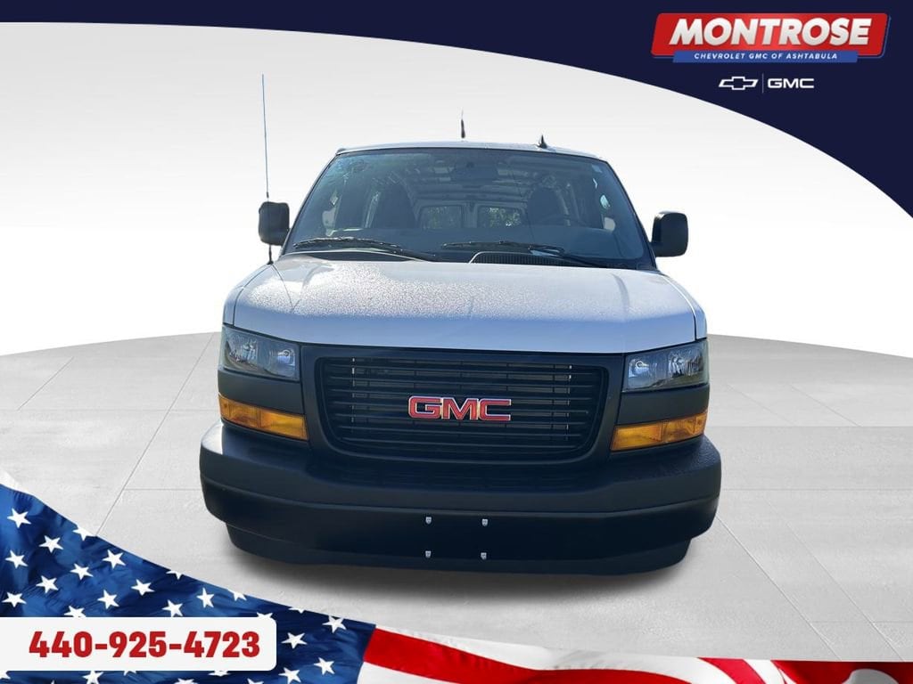 2025 GMC Savana Cargo Work Van - Photo 8