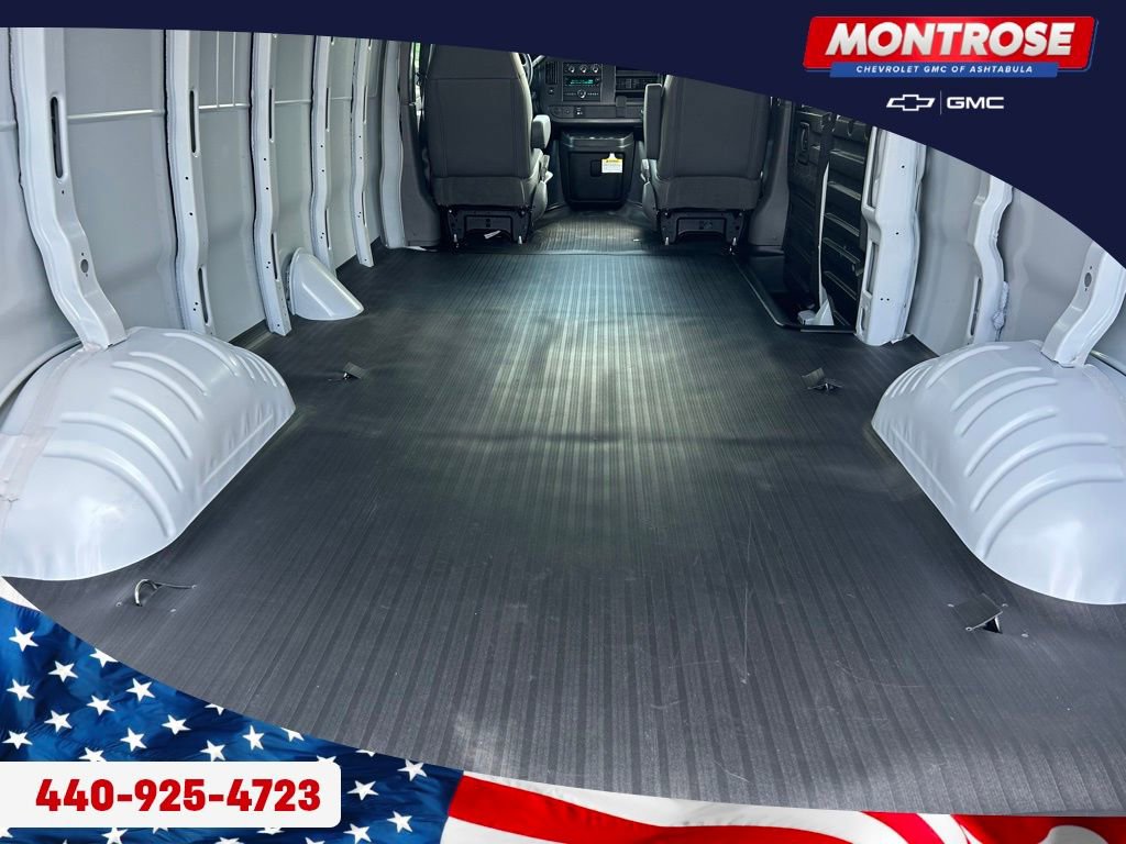 2026 GMC Savana Cargo Work Van - Photo 21