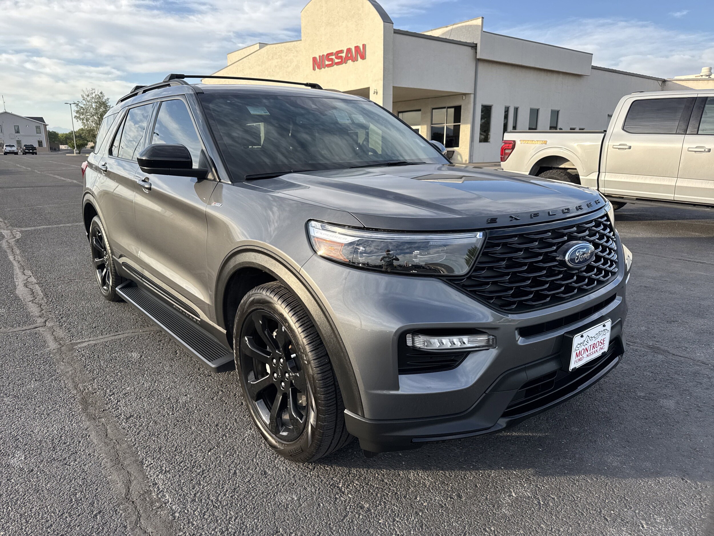 2023 Ford Explorer ST-Line photo 3