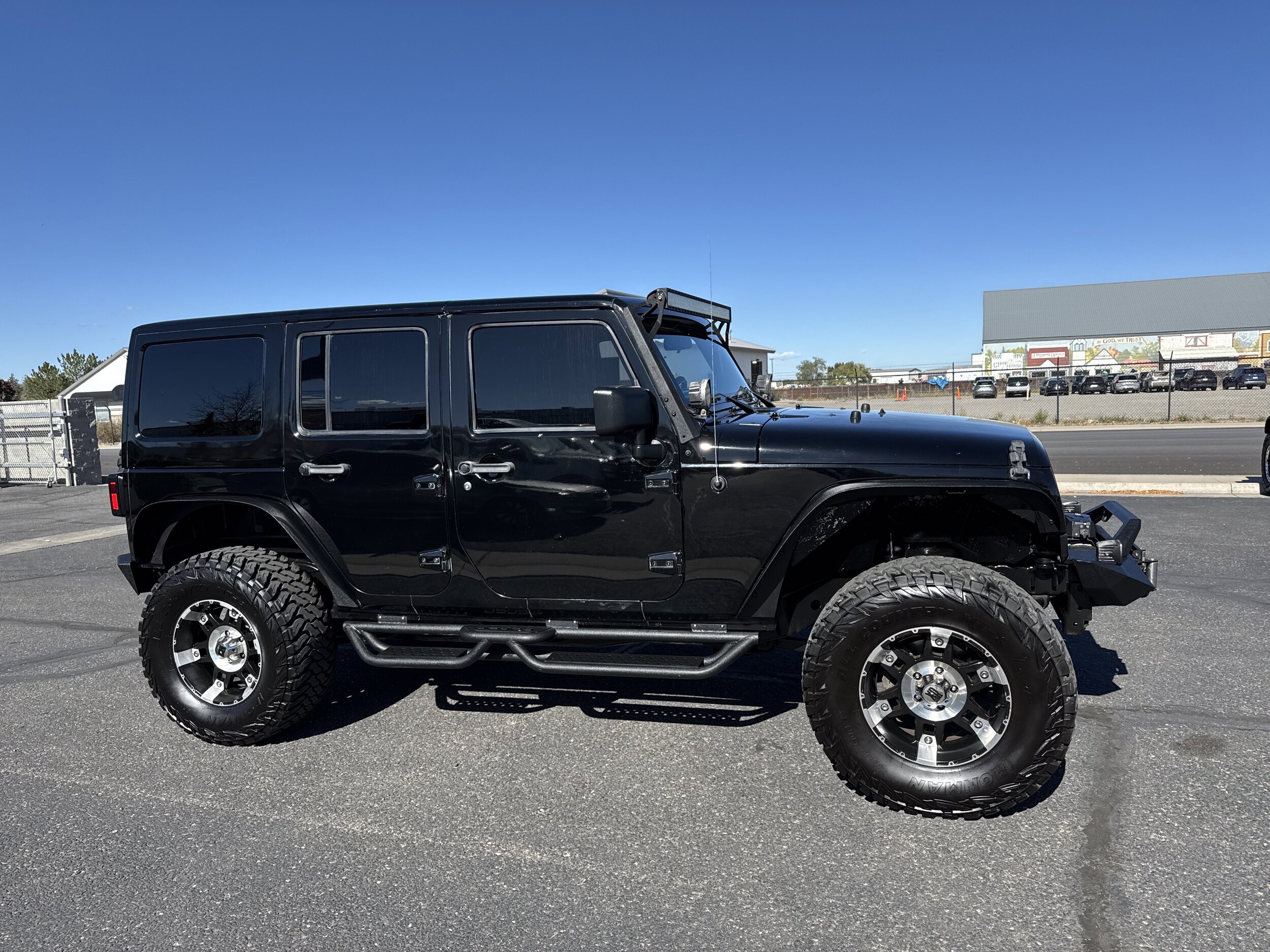 2012 Jeep Wrangler Unlimited Sahara photo 4