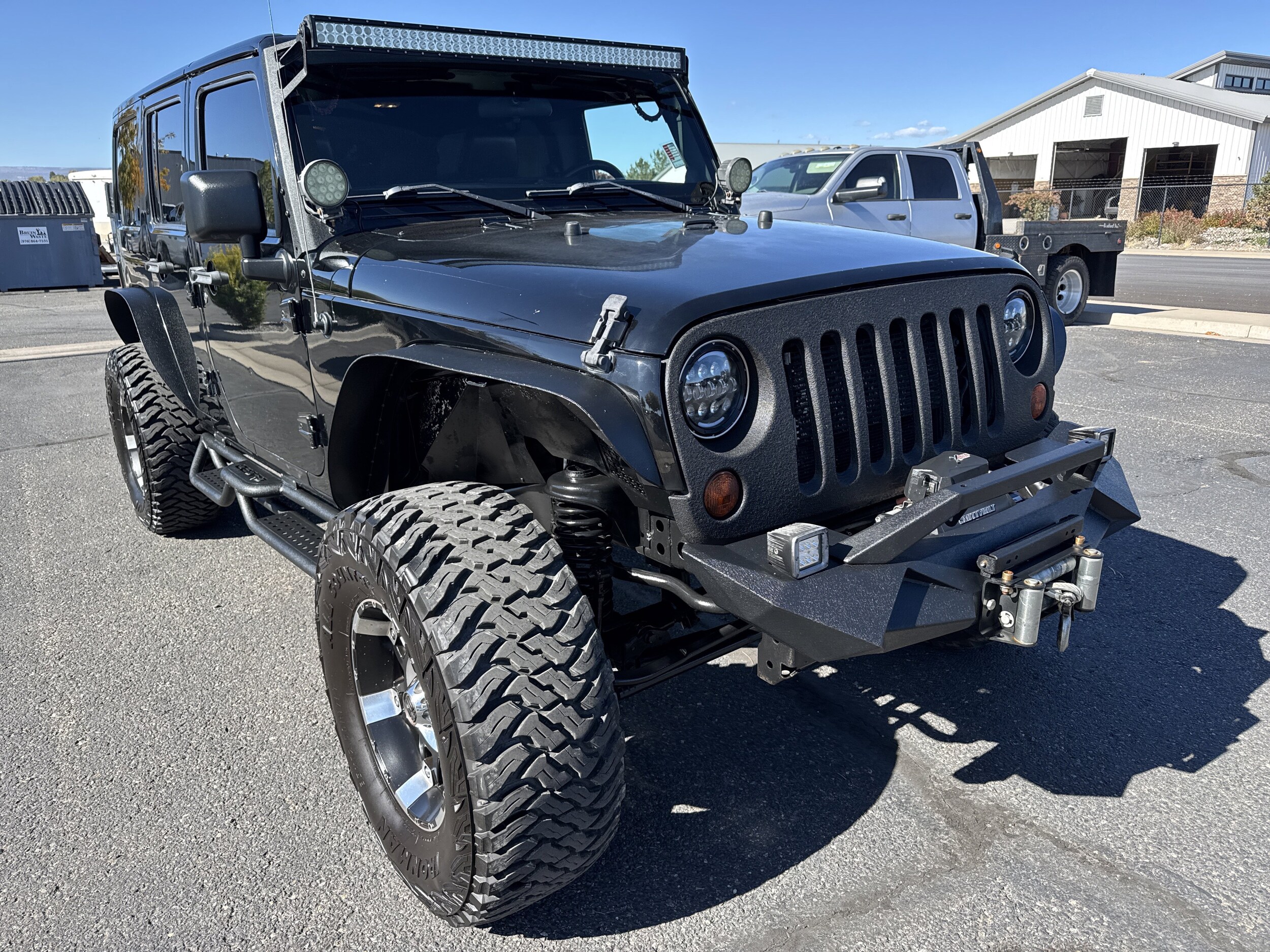 2012 Jeep Wrangler Unlimited Sahara photo 3
