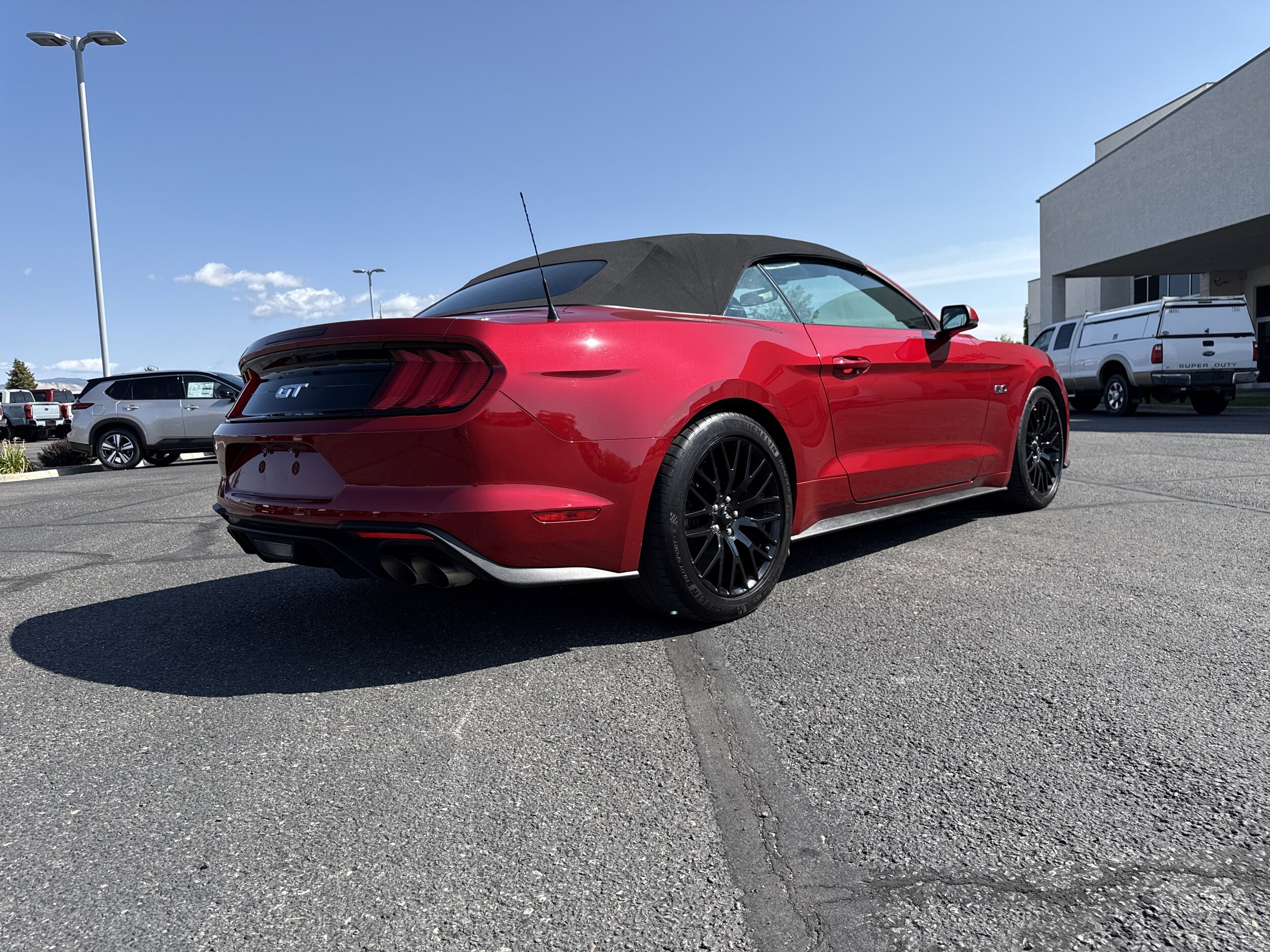 2020 Ford Mustang GT Premium Convertible photo 4
