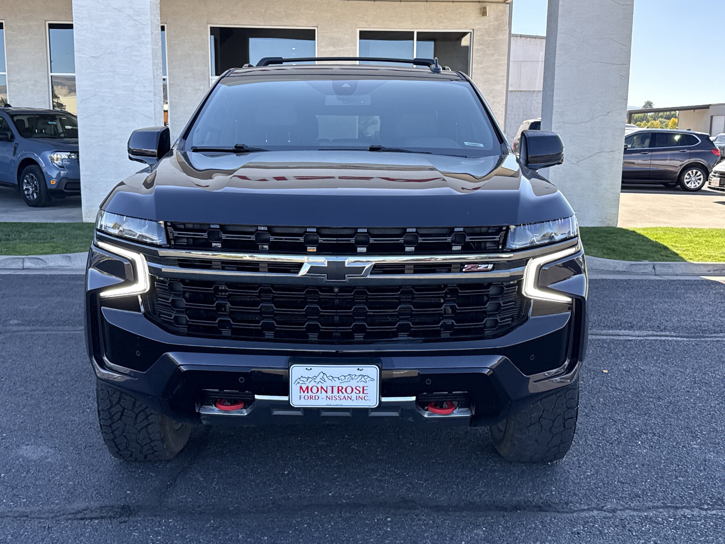 2022 Chevrolet Tahoe Z71 photo 2