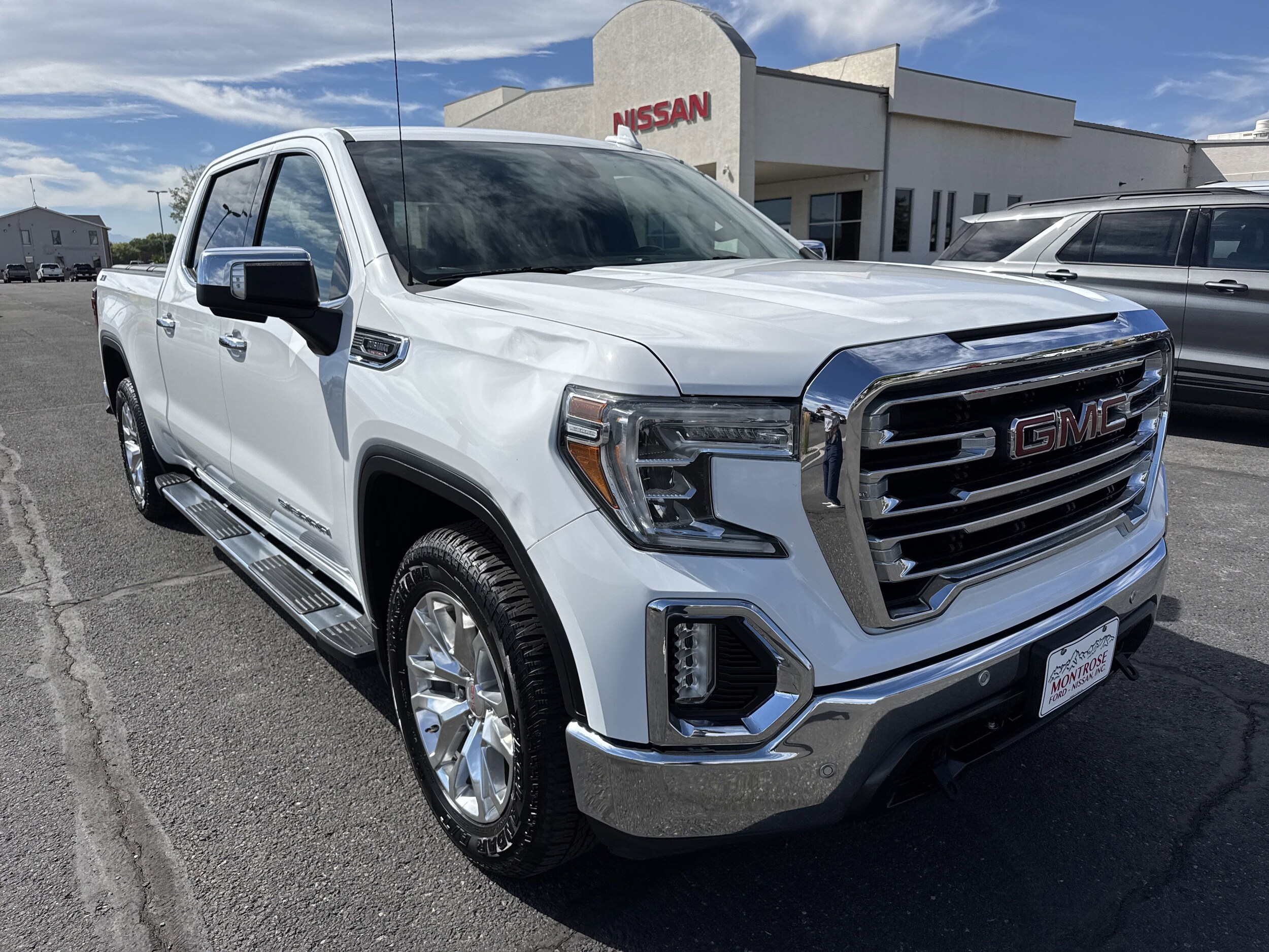 2021 Gmc Sierra 1500 SLT photo 3
