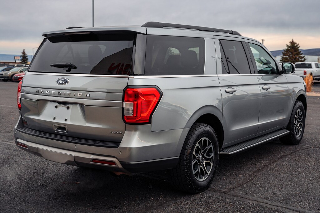 Used 2022 Ford Expedition Max XLT SUV