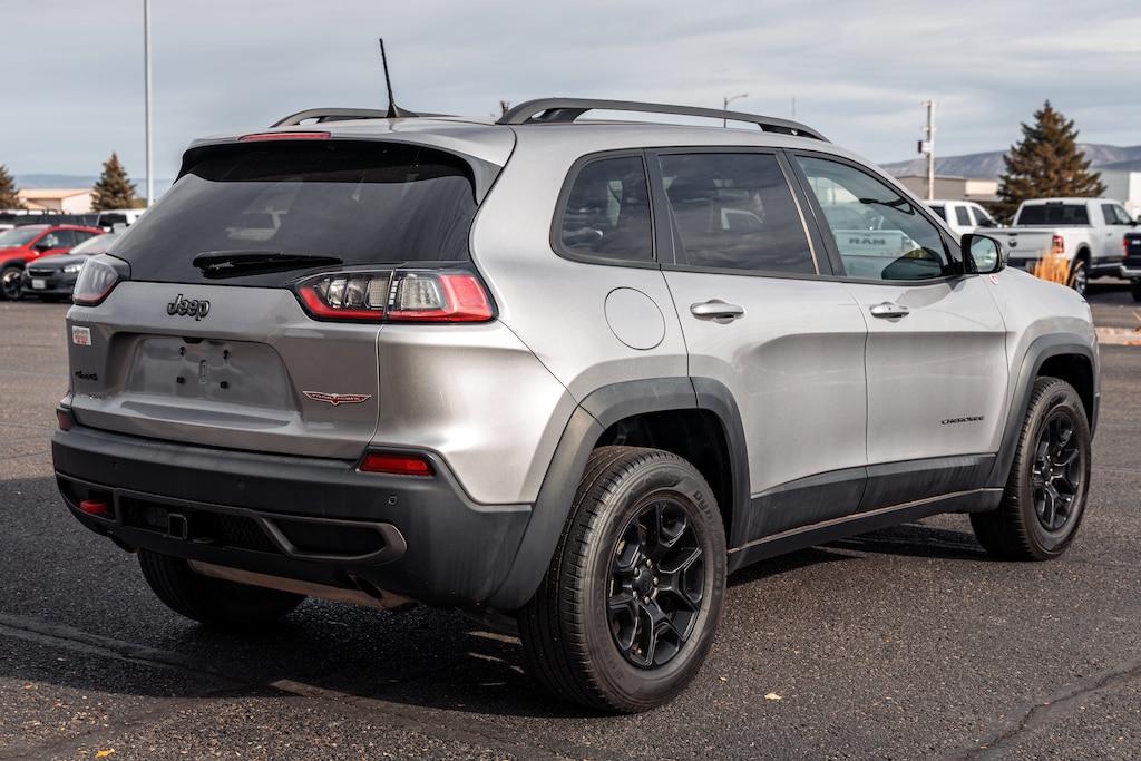 Used 2019 Jeep Cherokee Trailhawk 4x4 SUV
