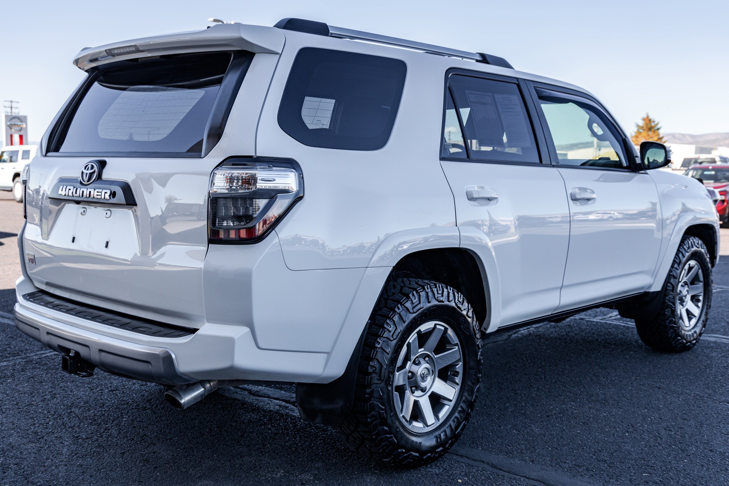 2016 Toyota 4Runner Base photo 3