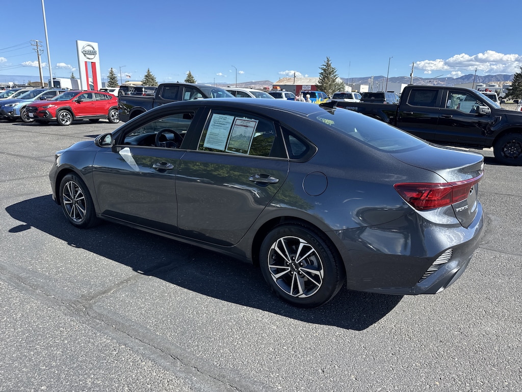 Used 2022 Kia Forte LXS Sedan