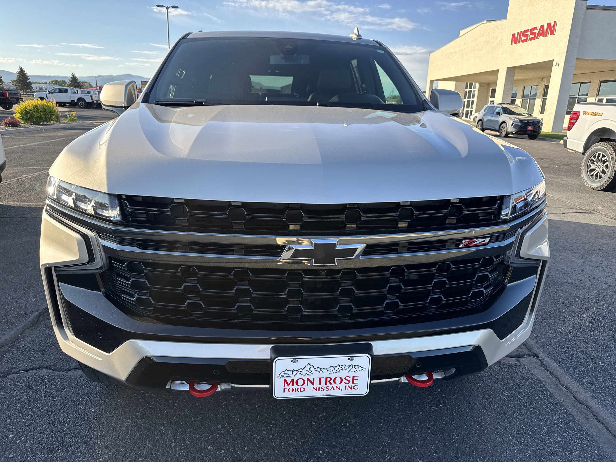 2022 Chevrolet Tahoe Z71 photo 2