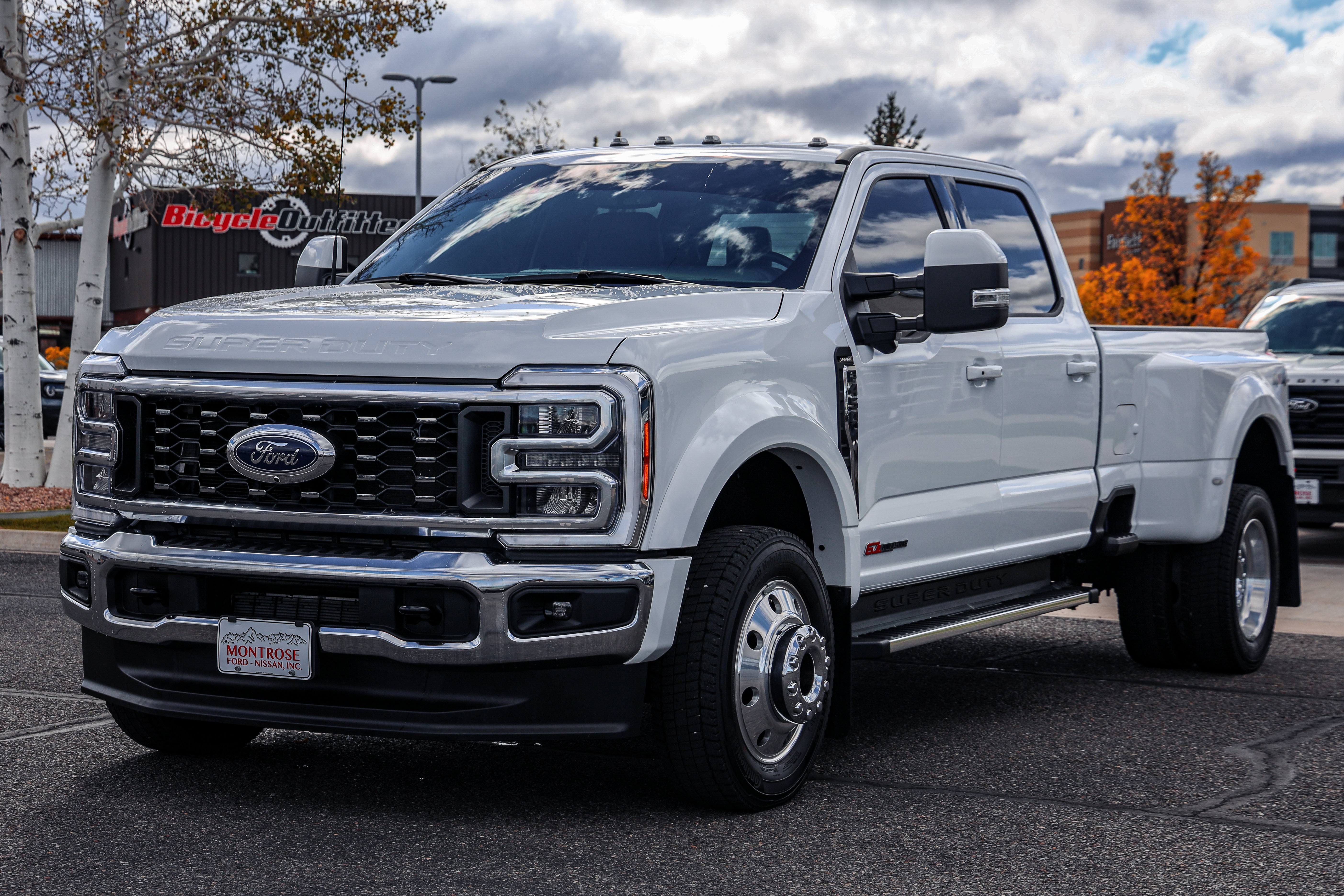 2023 Ford F-450 Truck Crew Cab 