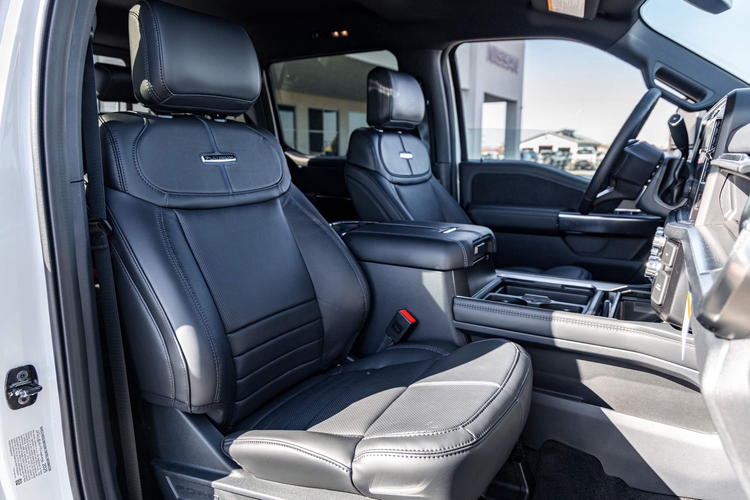 2026 Ford F-350 Super Duty Platinum - Photo 10