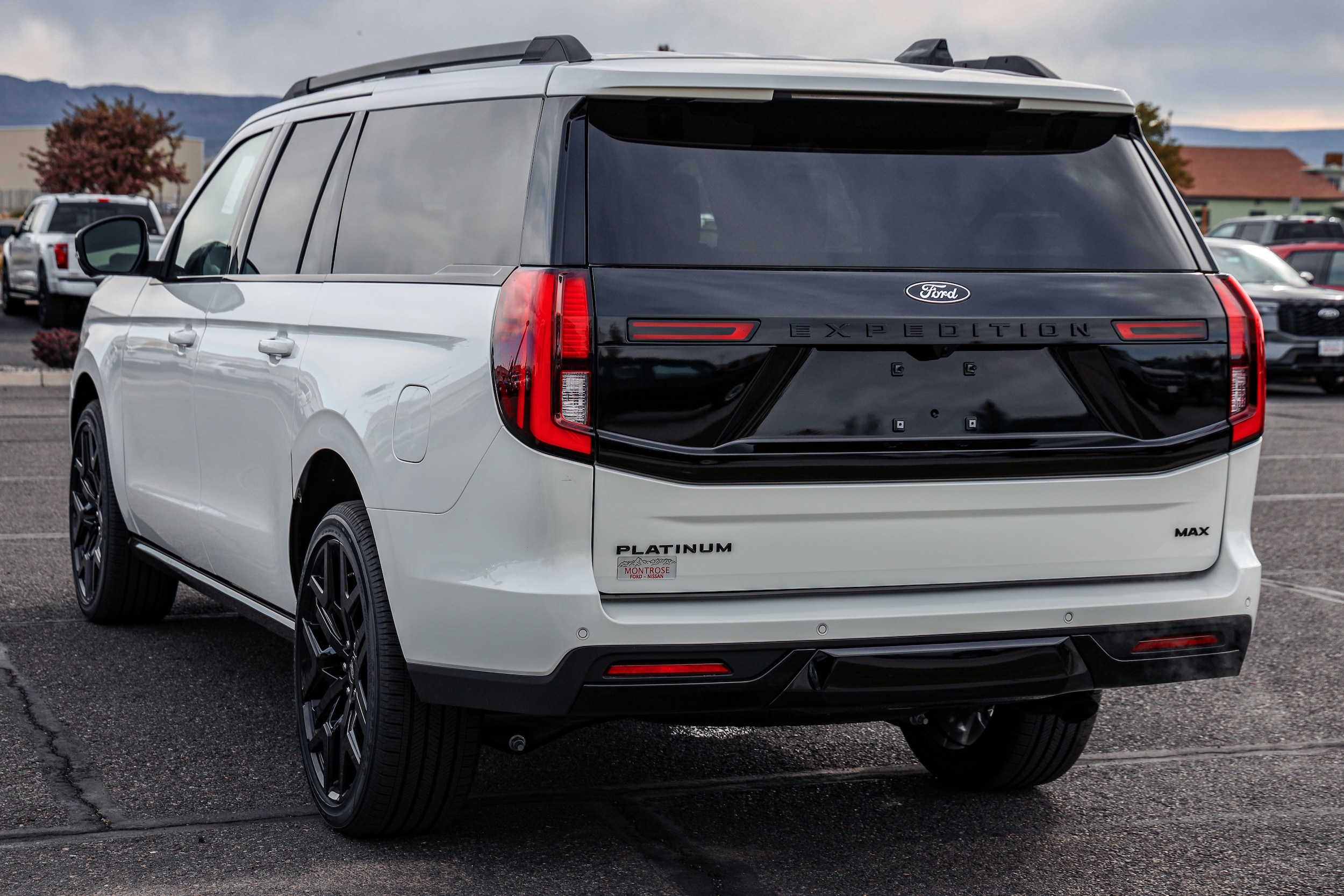 2026 Ford Expedition MAX Platinum - Photo 6