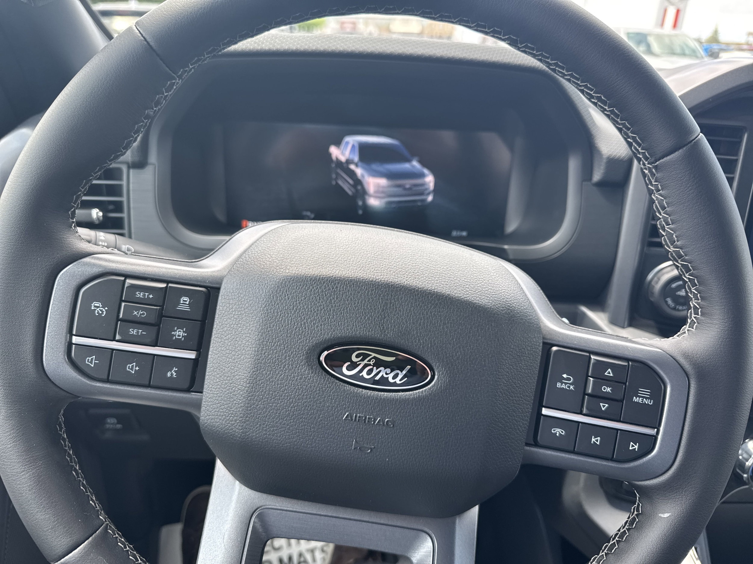 2025 Ford F-150 XLT - Photo 16