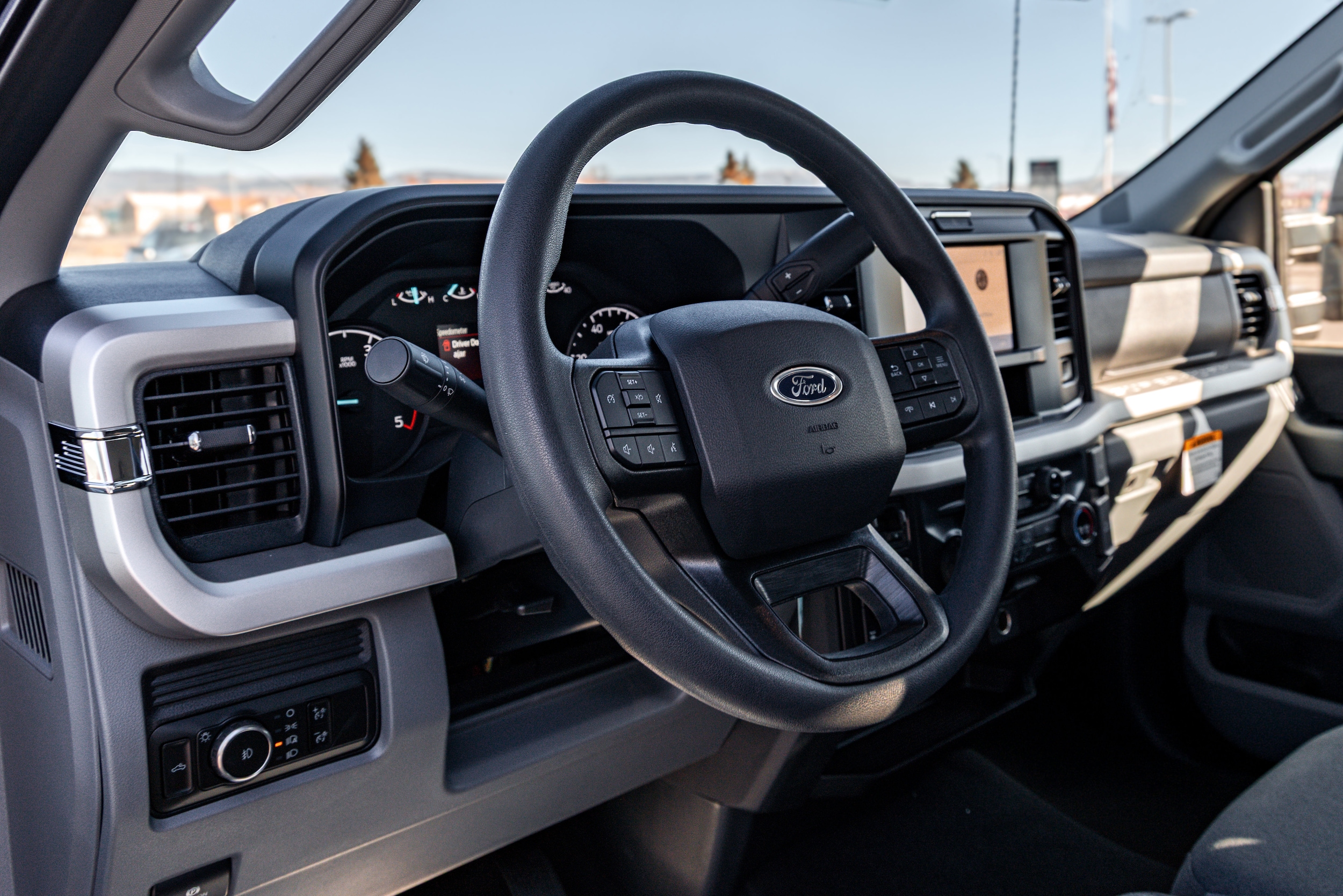 2026 Ford F-350 Super Duty XLT - Photo 8