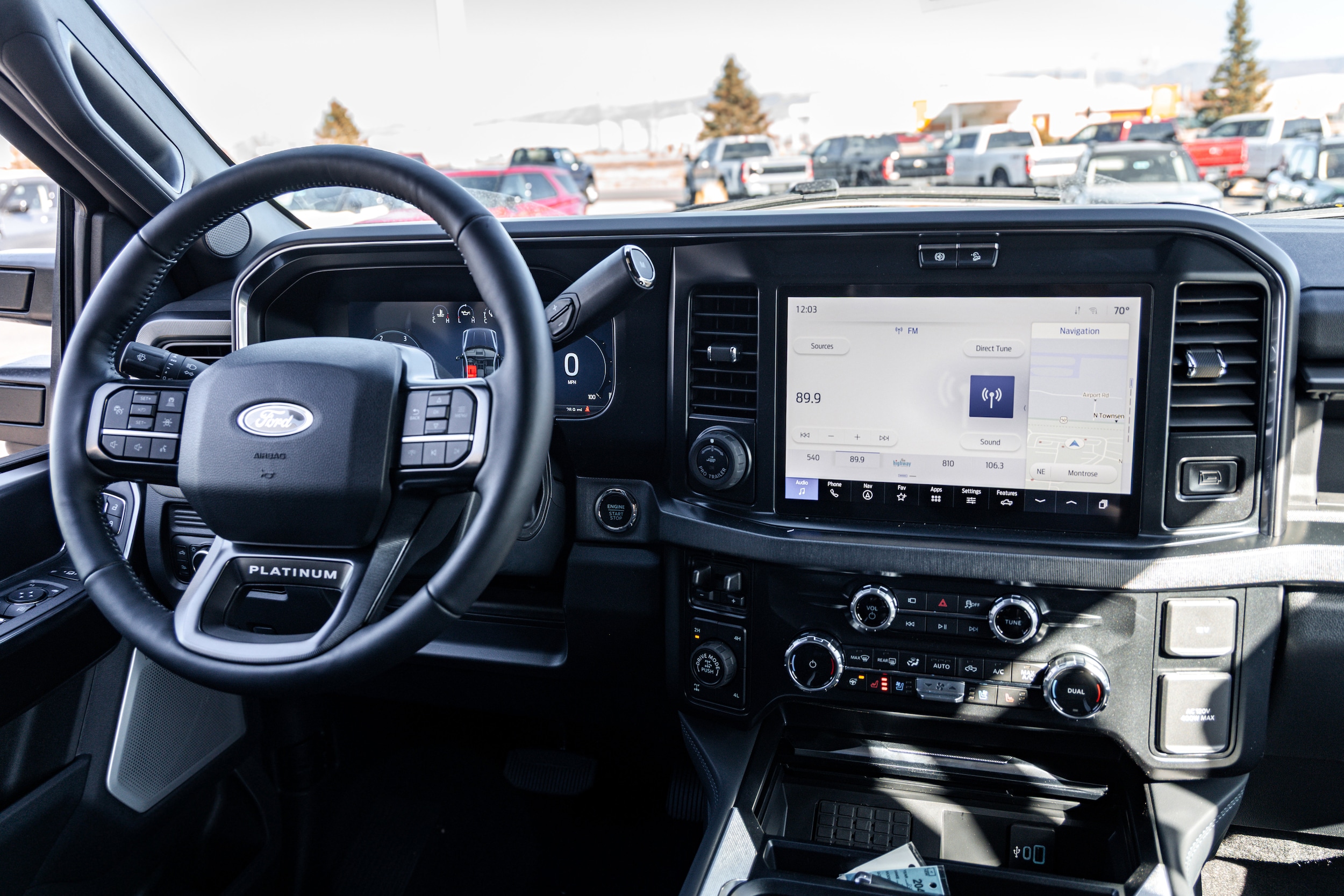2026 Ford F-350 Super Duty Platinum - Photo 16