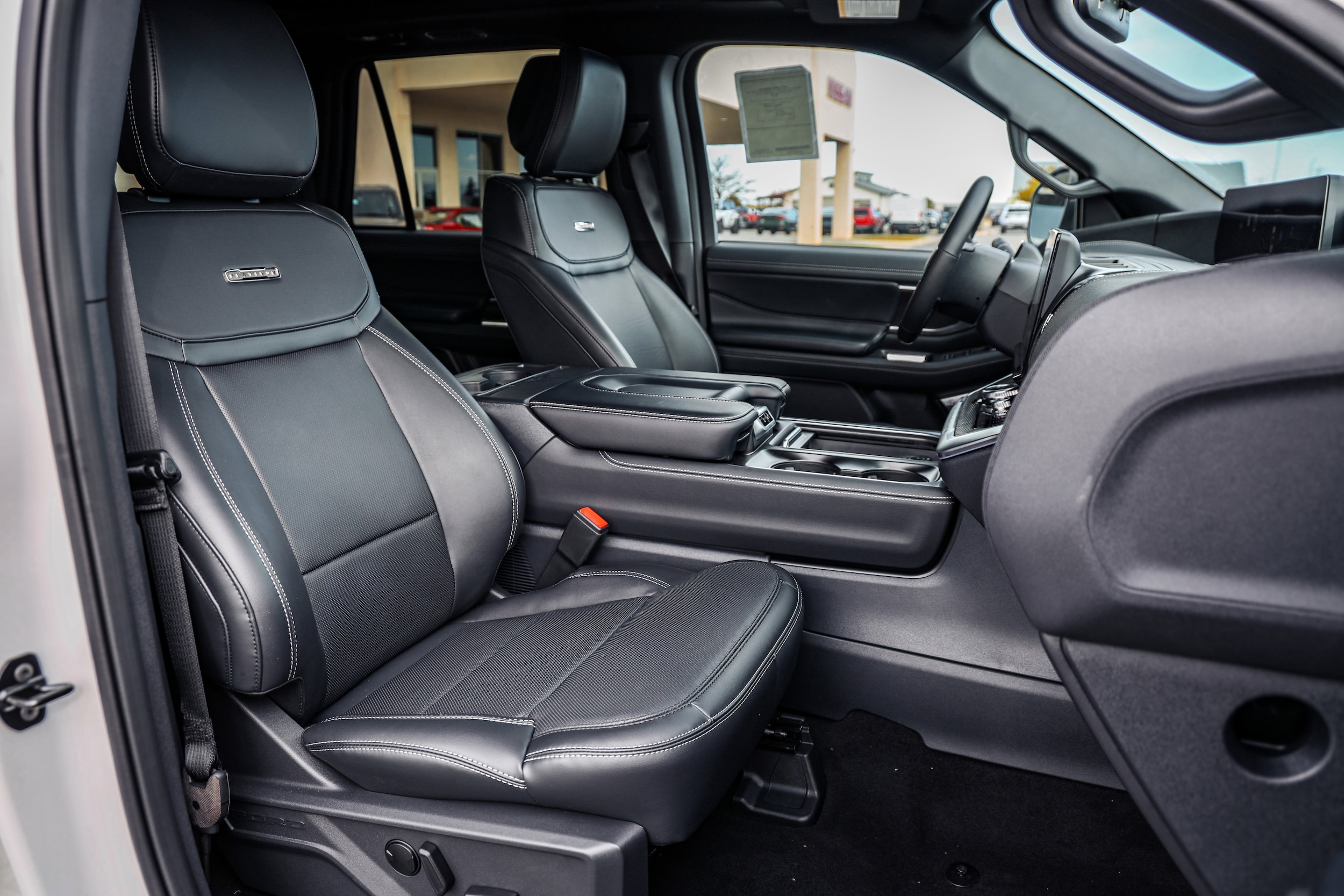 2026 Ford Expedition MAX Platinum - Photo 14