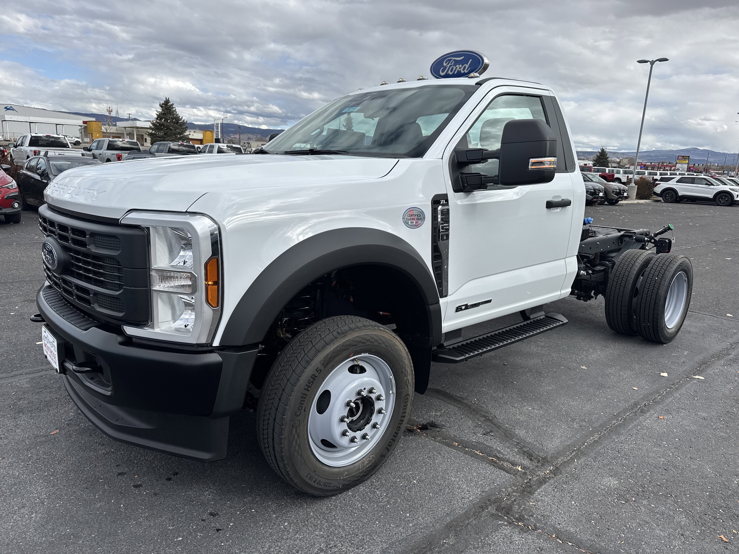 2026 Ford F-550 Super Duty Chassis Cab XL's photo