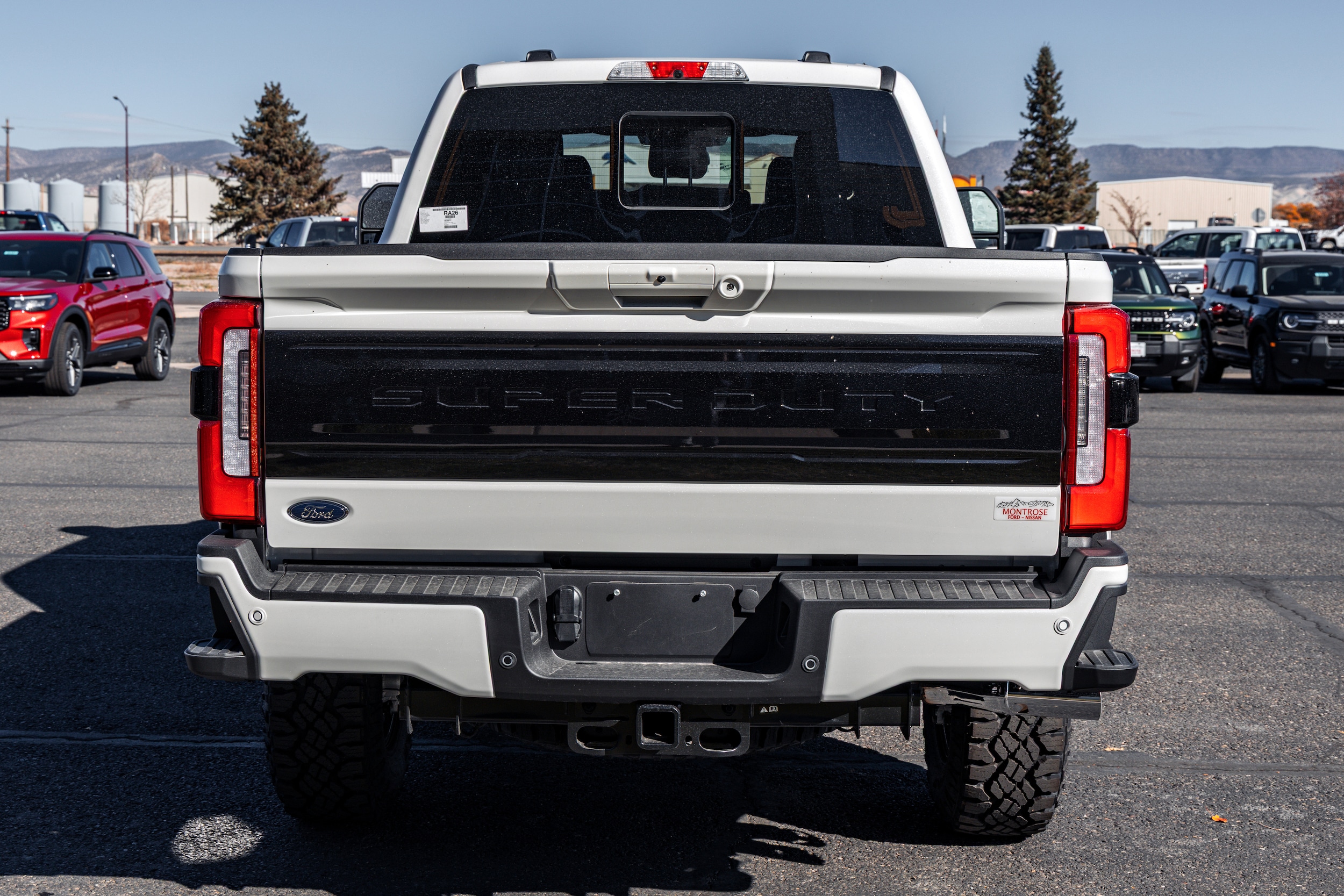 2026 Ford F-350 Super Duty Platinum - Photo 5