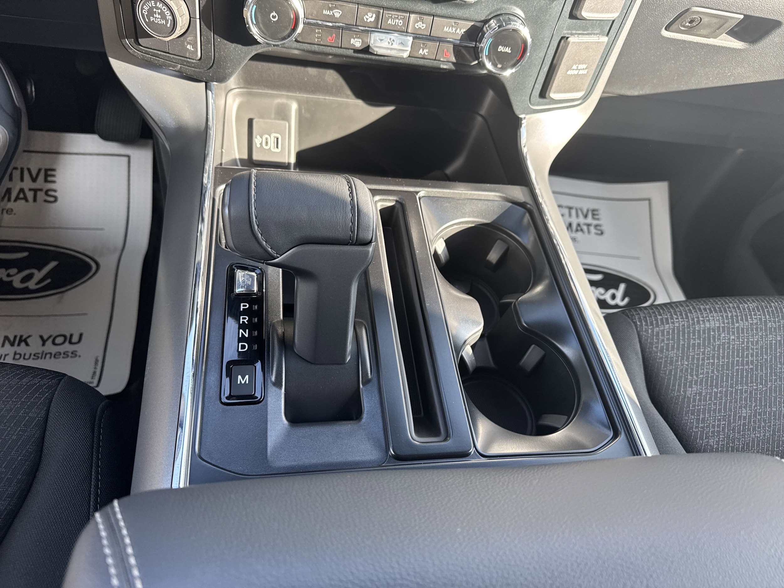 2025 Ford F-150 XLT - Photo 11