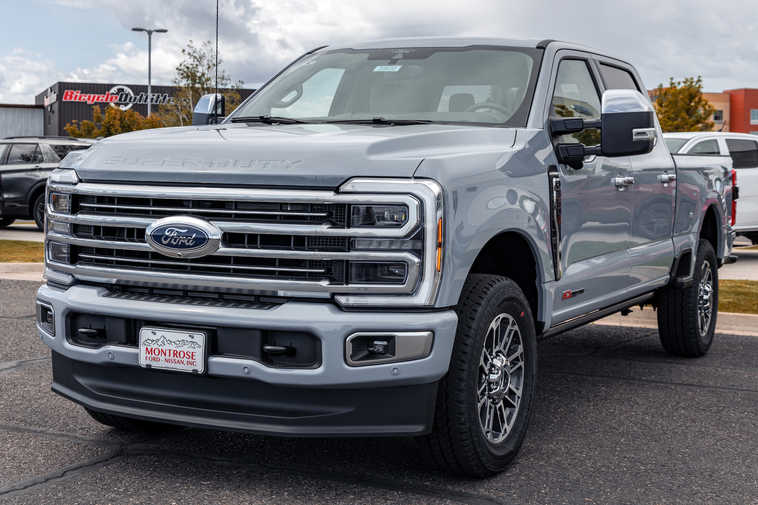 2026 Ford F-350 Platinum 4x4 Crew Cab 6-3/4' Box SRW's photo
