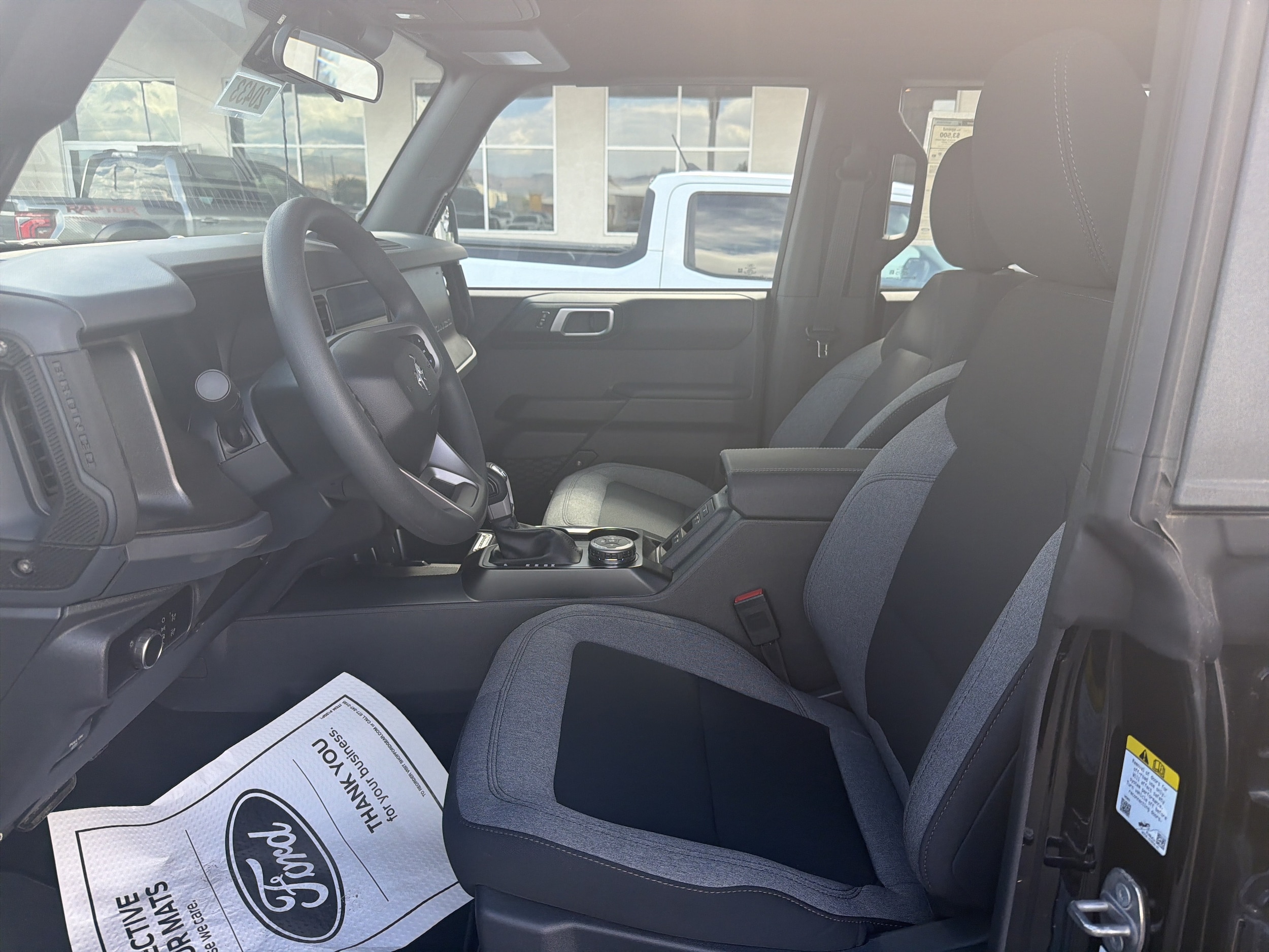 2025 Ford Bronco 4-Door Base - Photo 22
