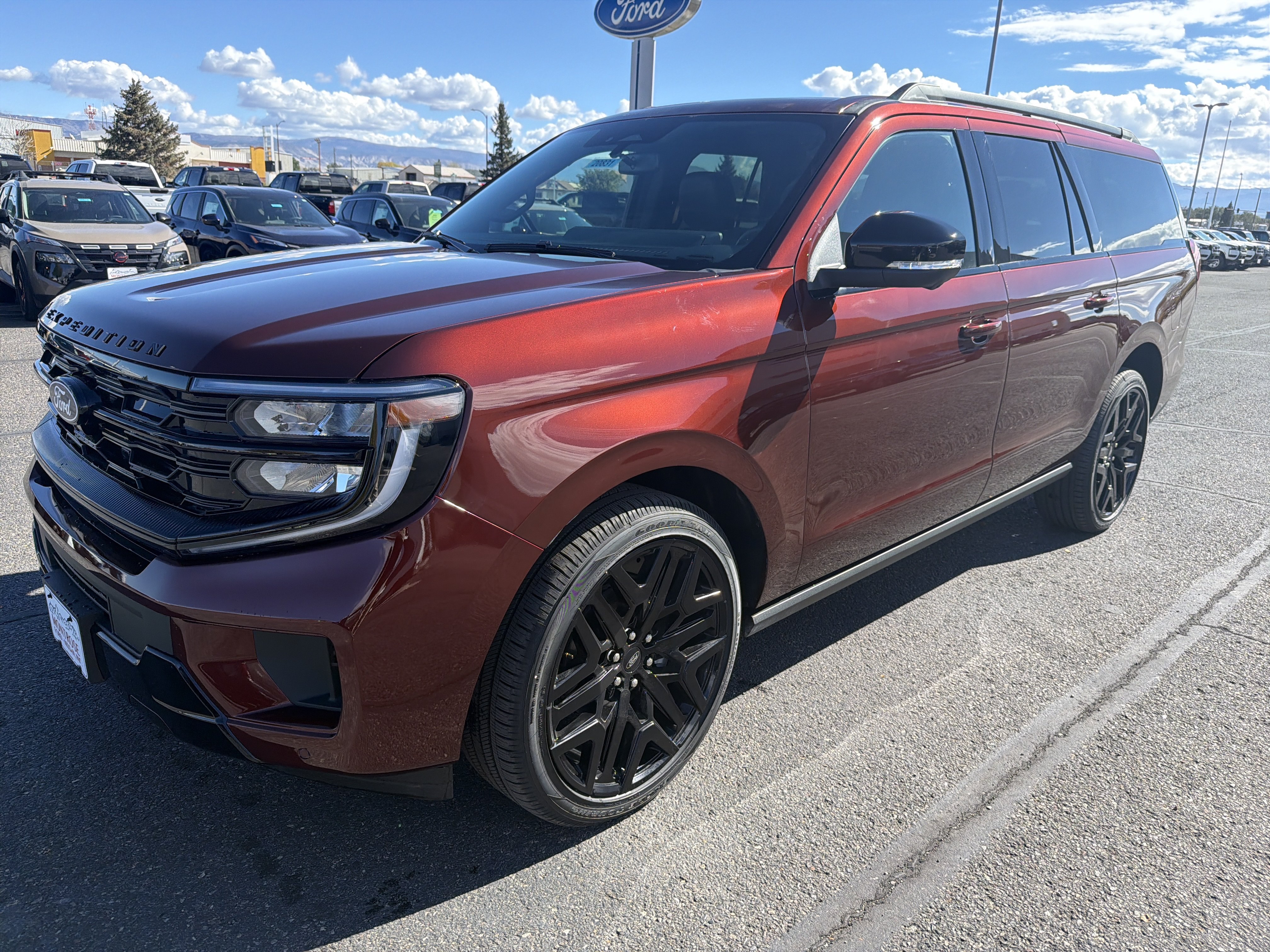 2027 Ford Expedition Max Platinum SUV