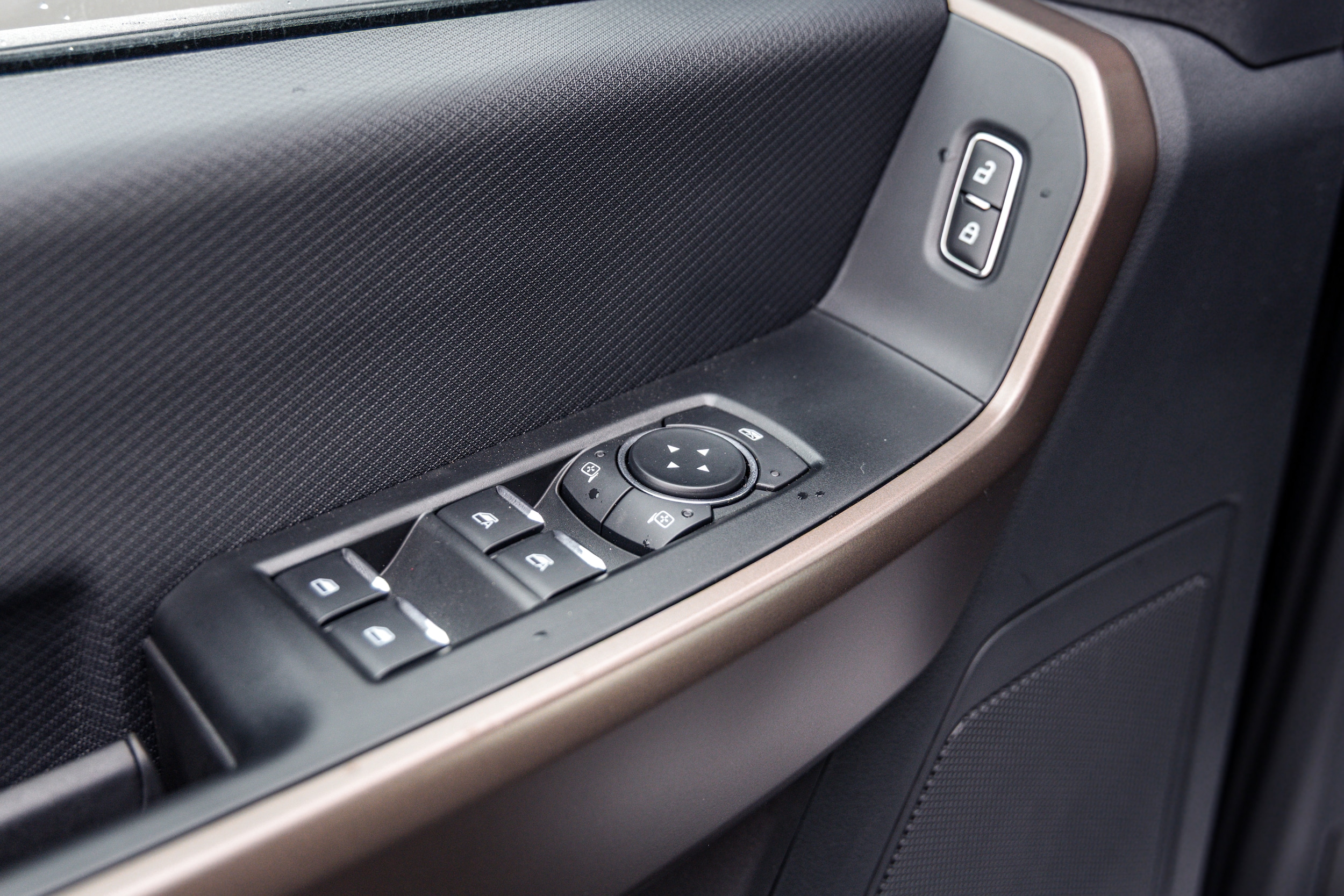 2025 Ford F-150 STX - Photo 9