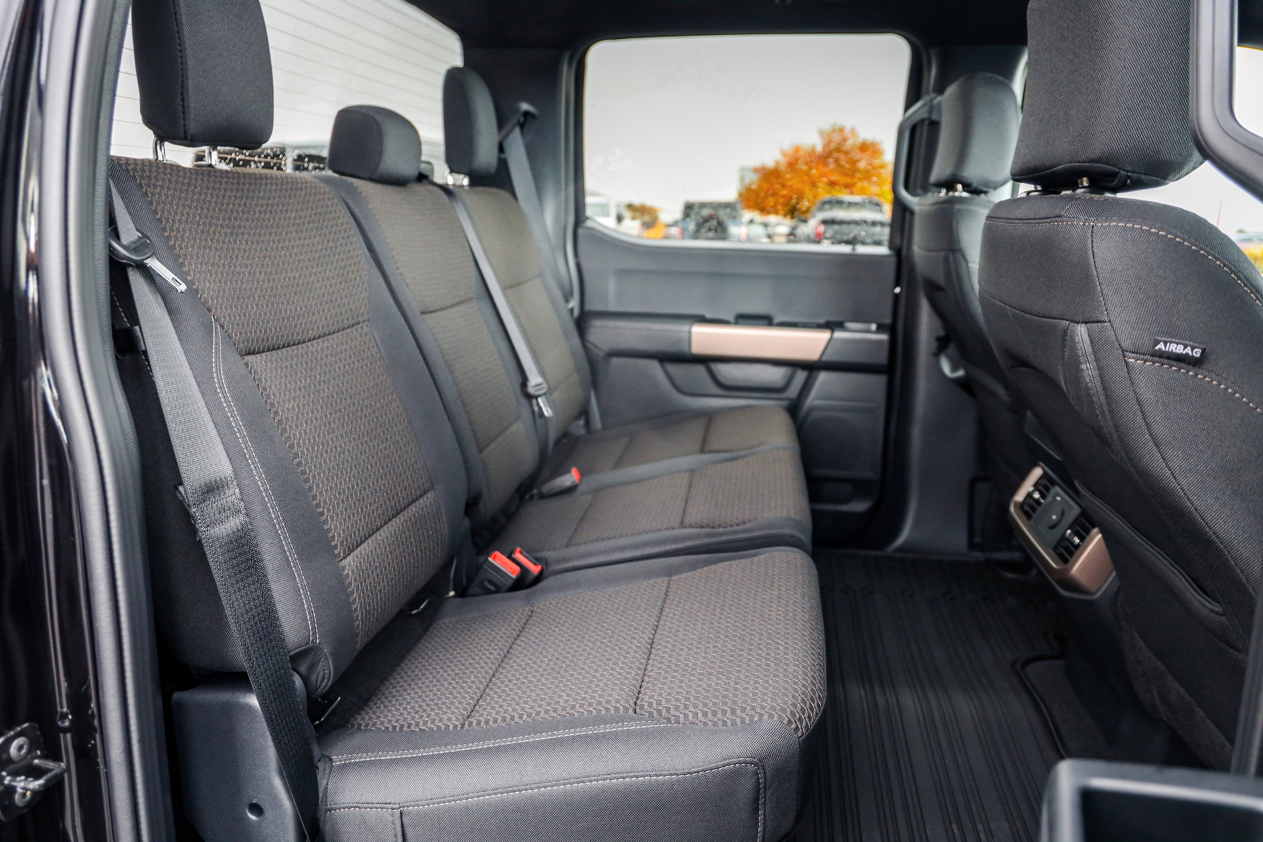 2025 Ford F-150 STX - Photo 12