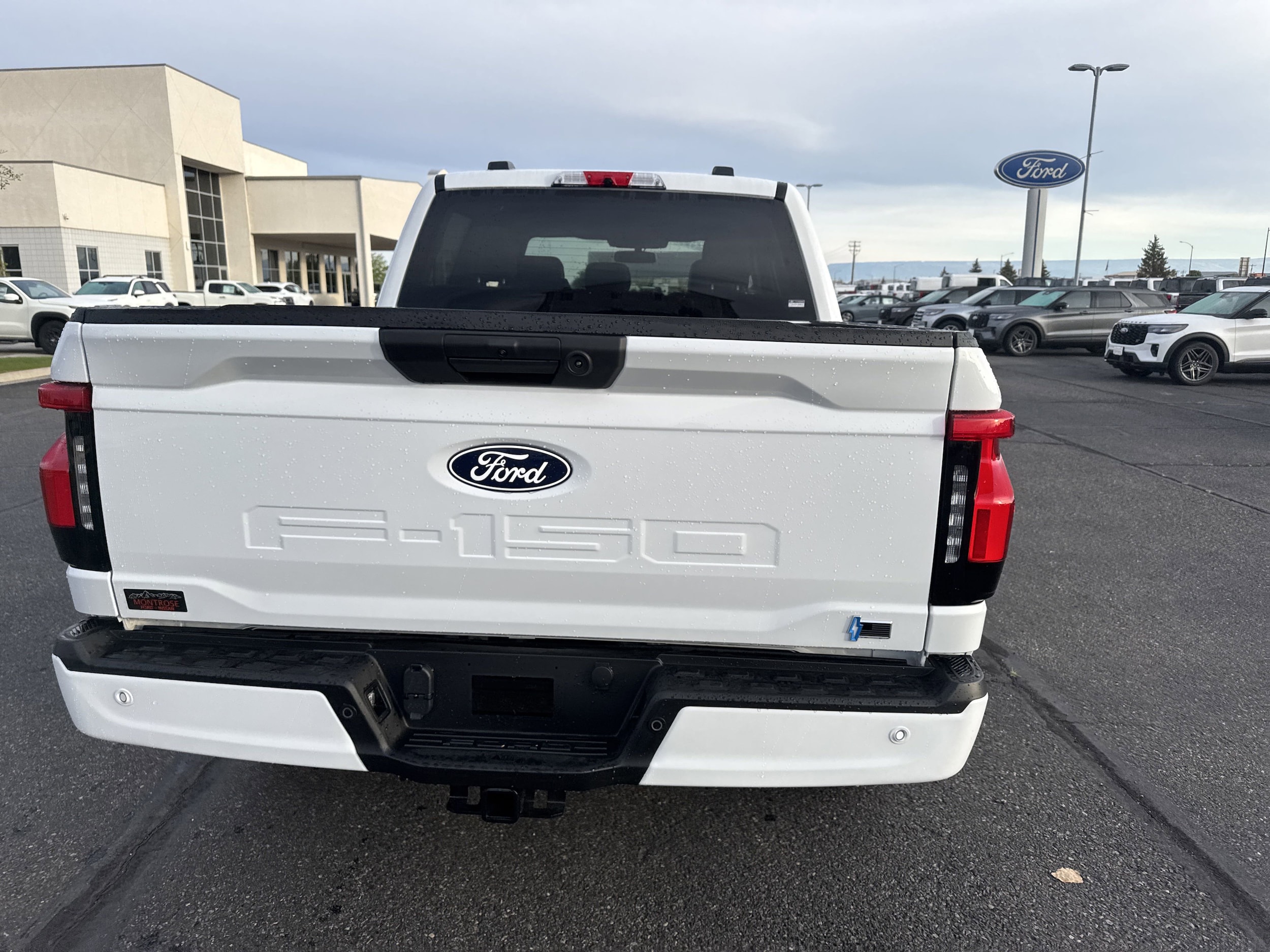 2025 Ford F-150 Lightning Flash - Photo 6
