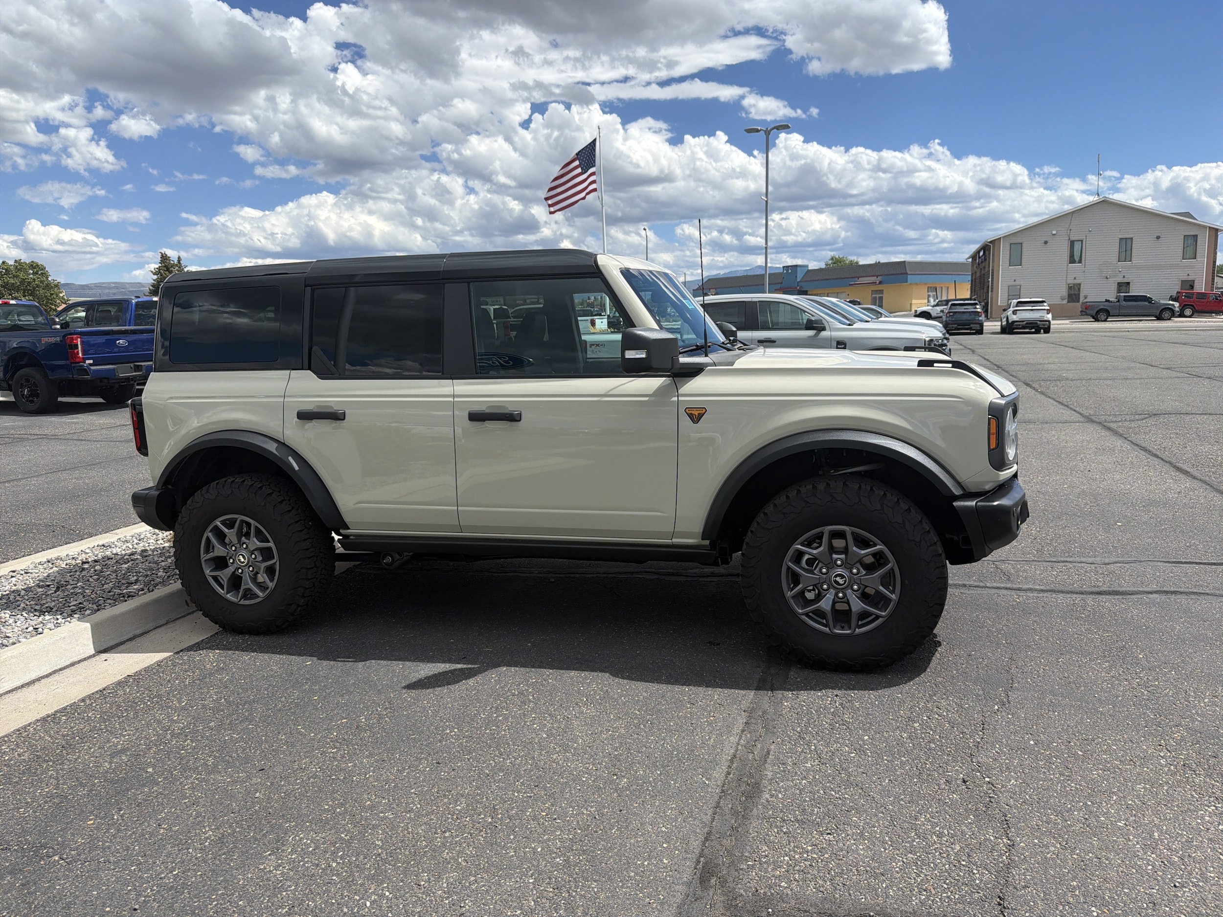 2025 Ford Bronco 4-Door Badlands - Photo 24