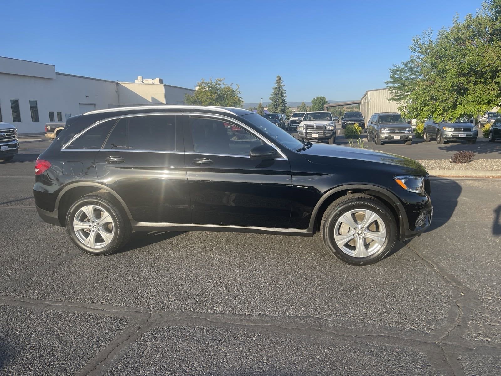 Used 2018 Mercedes-Benz GLC GLC300 with VIN WDC0G4JB5JV035747 for sale in Hermitage, PA