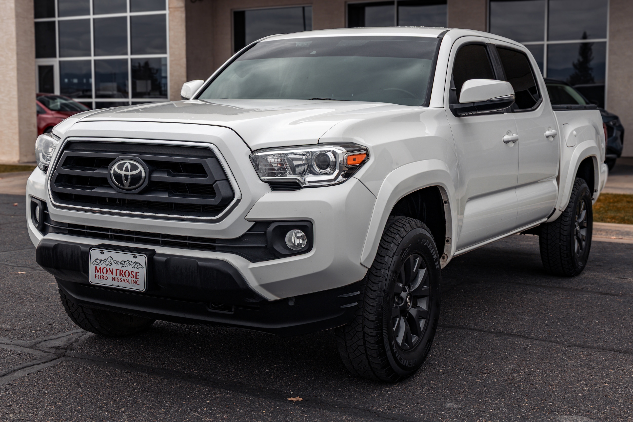 2021 Toyota Tacoma SR5's photo