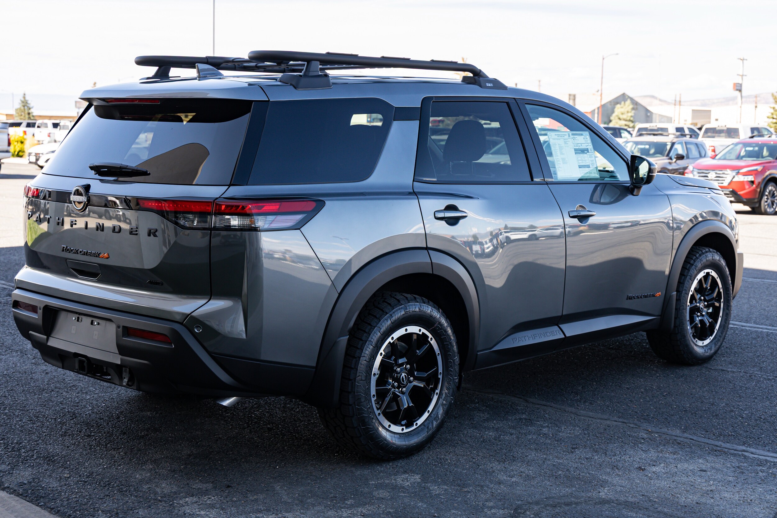 2025 Nissan Pathfinder Rock Creek photo 3