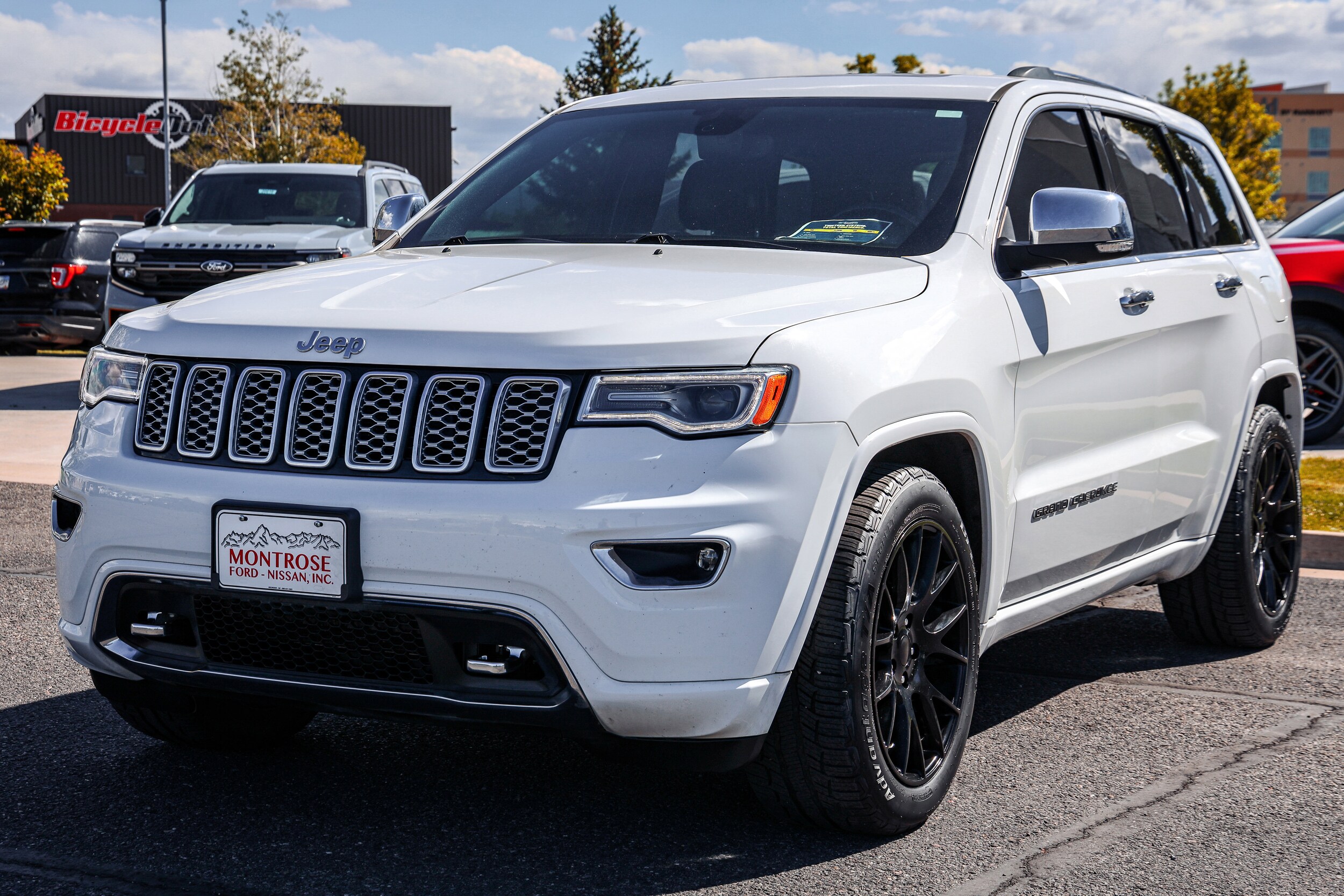 2020 Jeep Grand Cherokee Overland 4WD's photo