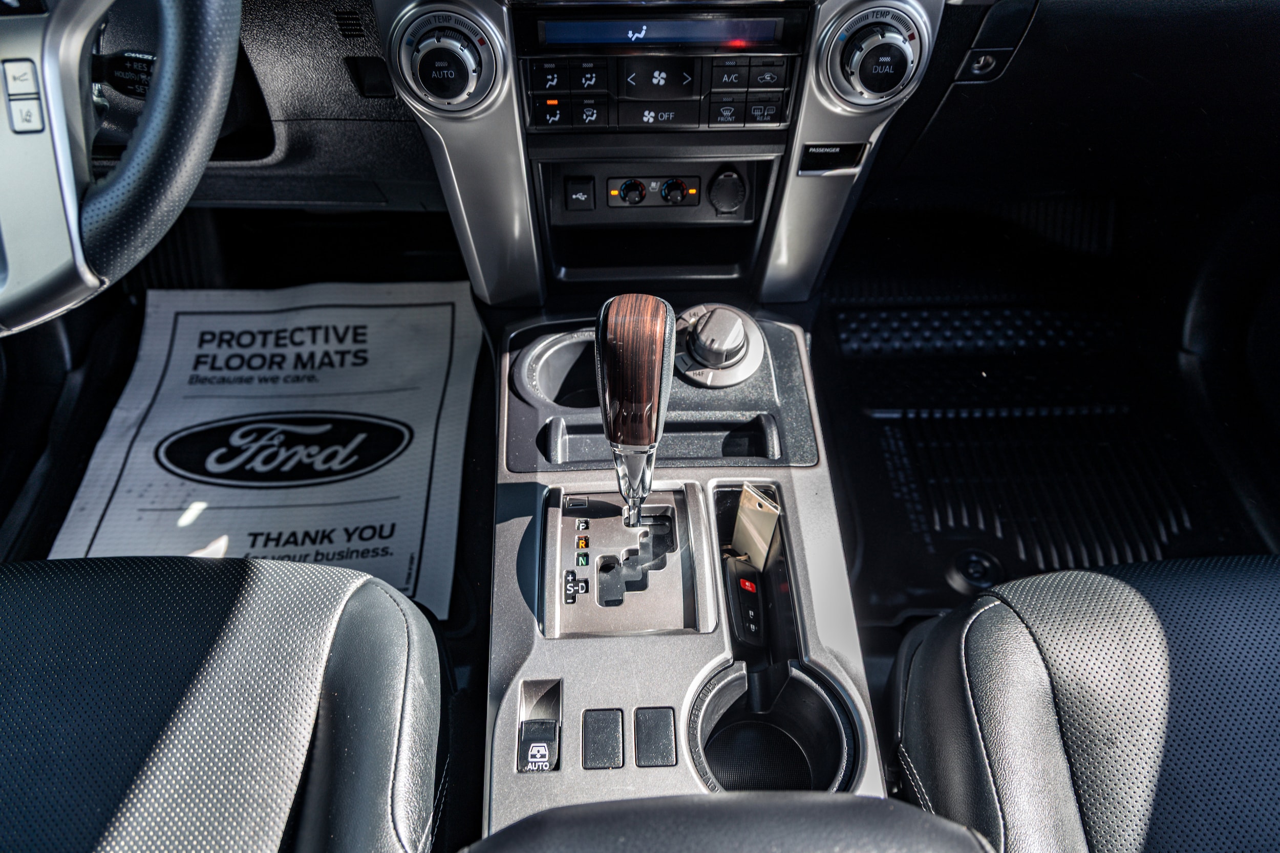 2022 Toyota 4Runner Limited - Photo 16