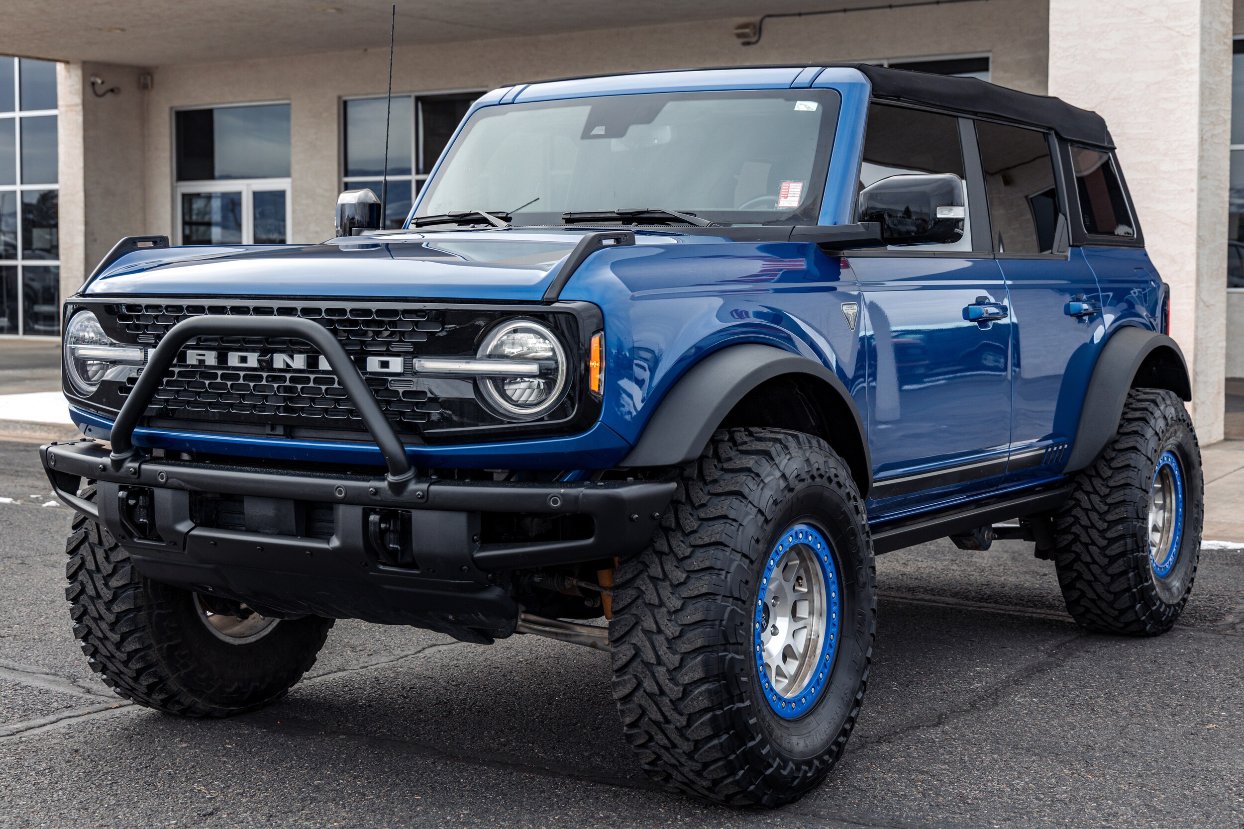 2021 Ford Bronco 4-Door First Edition's photo