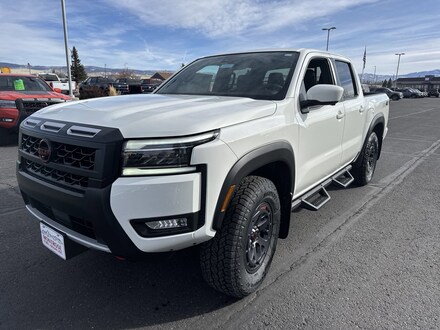 2025 Nissan Frontier PRO-4X Truck
