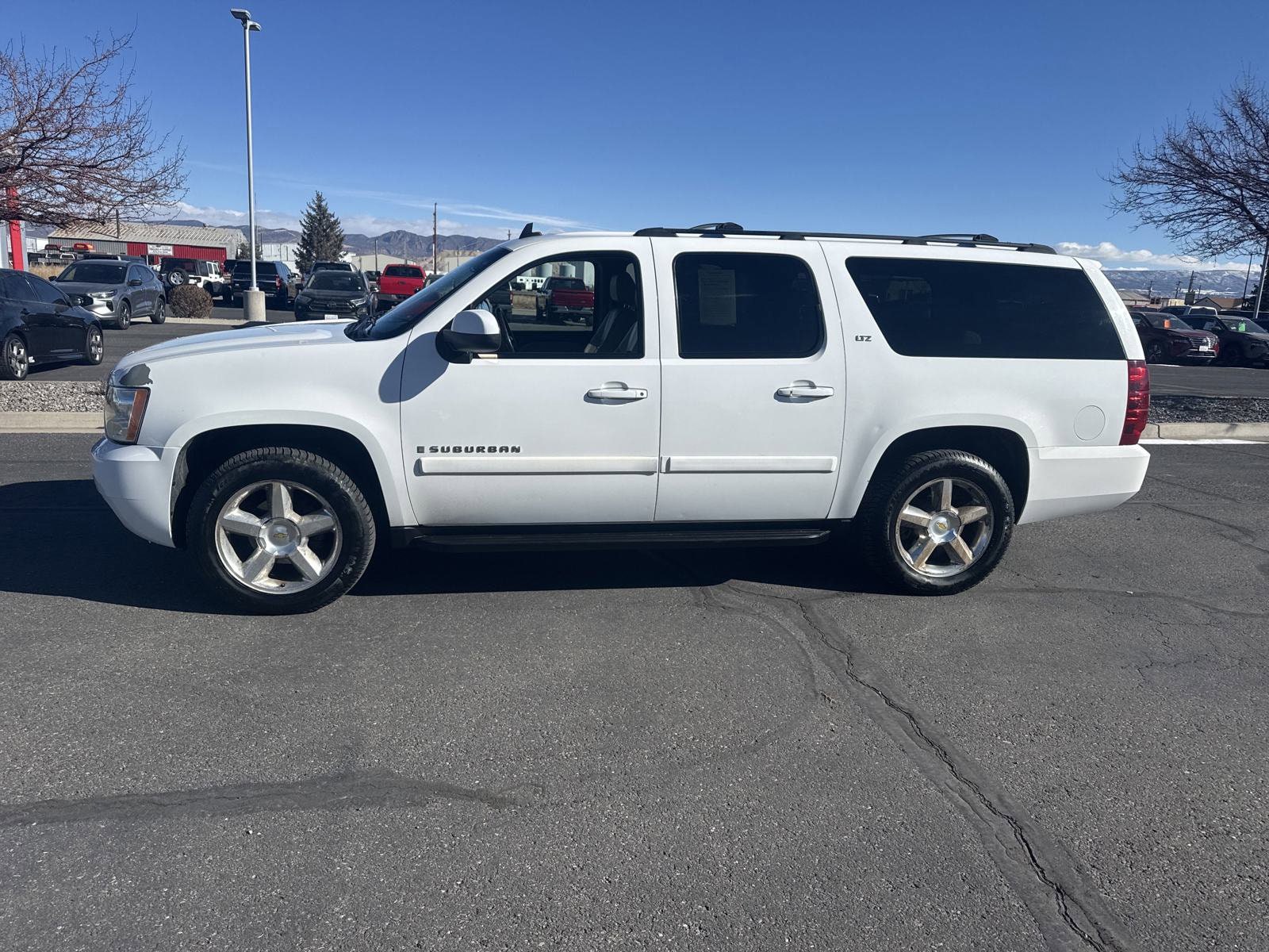 Used 2007 Chevrolet Suburban LT with VIN 1GNFK16357J151990 for sale in Montrose, CO