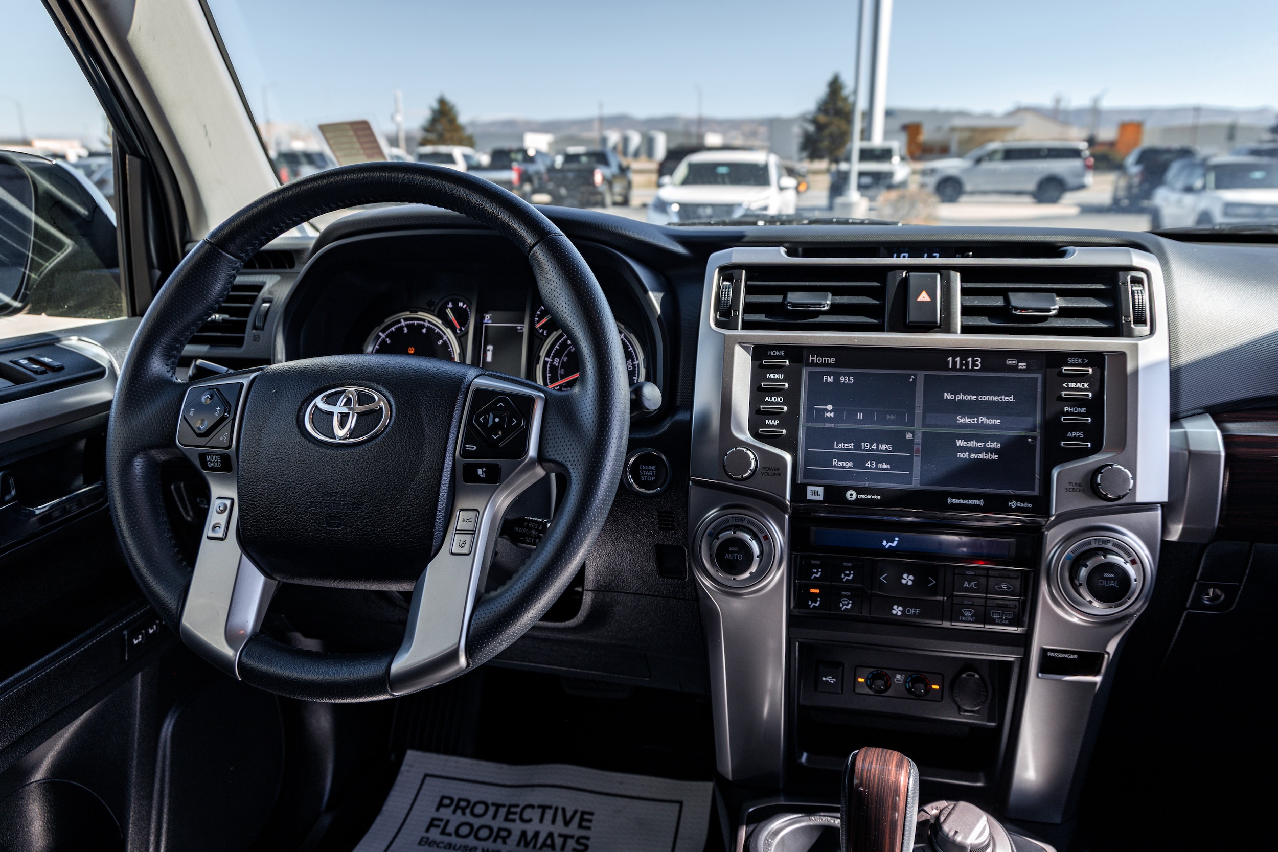 2022 Toyota 4Runner Limited - Photo 17