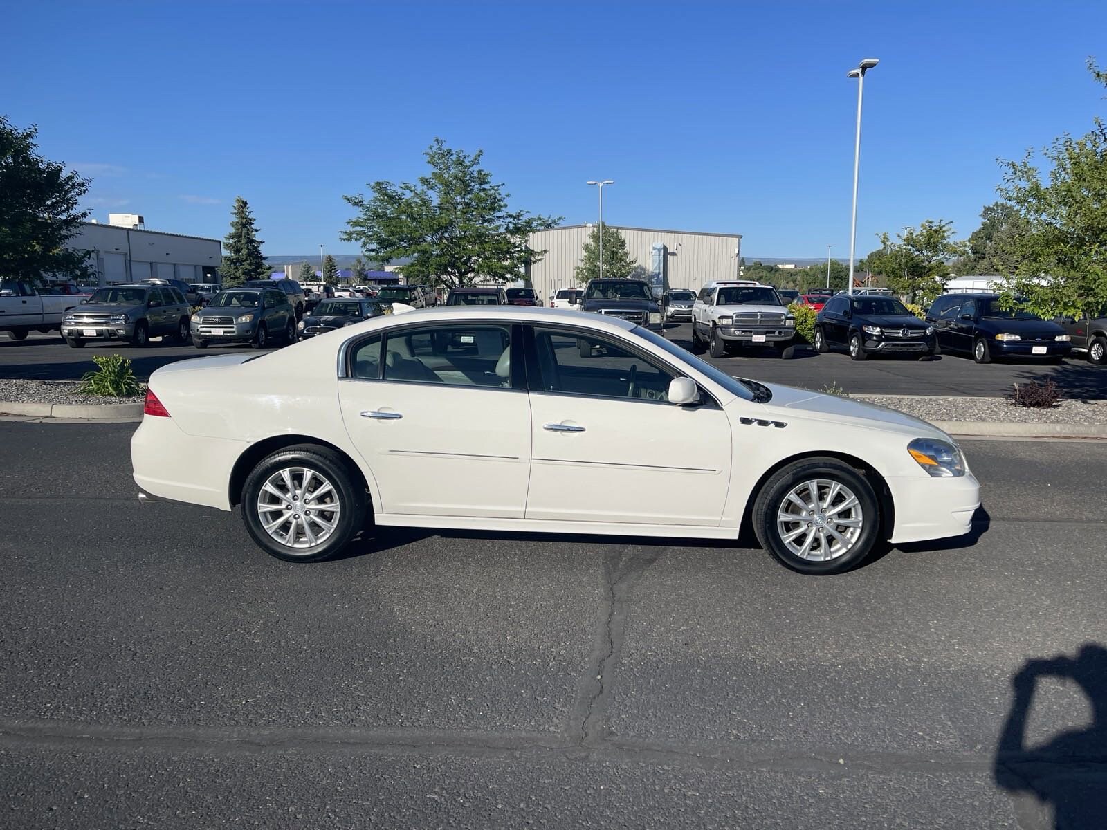 Used 2011 Buick Lucerne CXL with VIN 1G4HC5EMXBU138106 for sale in Hermitage, PA