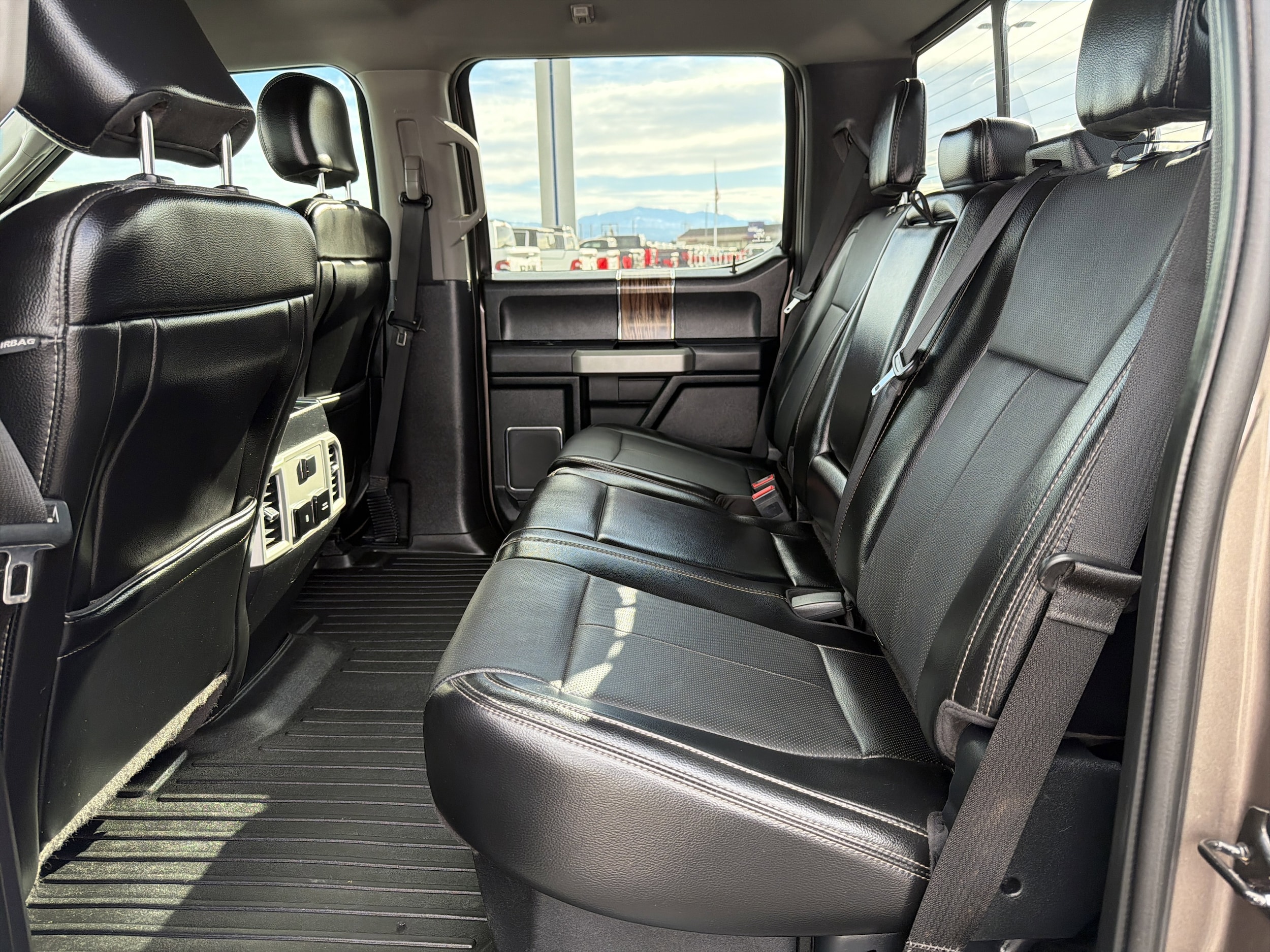 2018 Ford F-150 Lariat - Photo 8