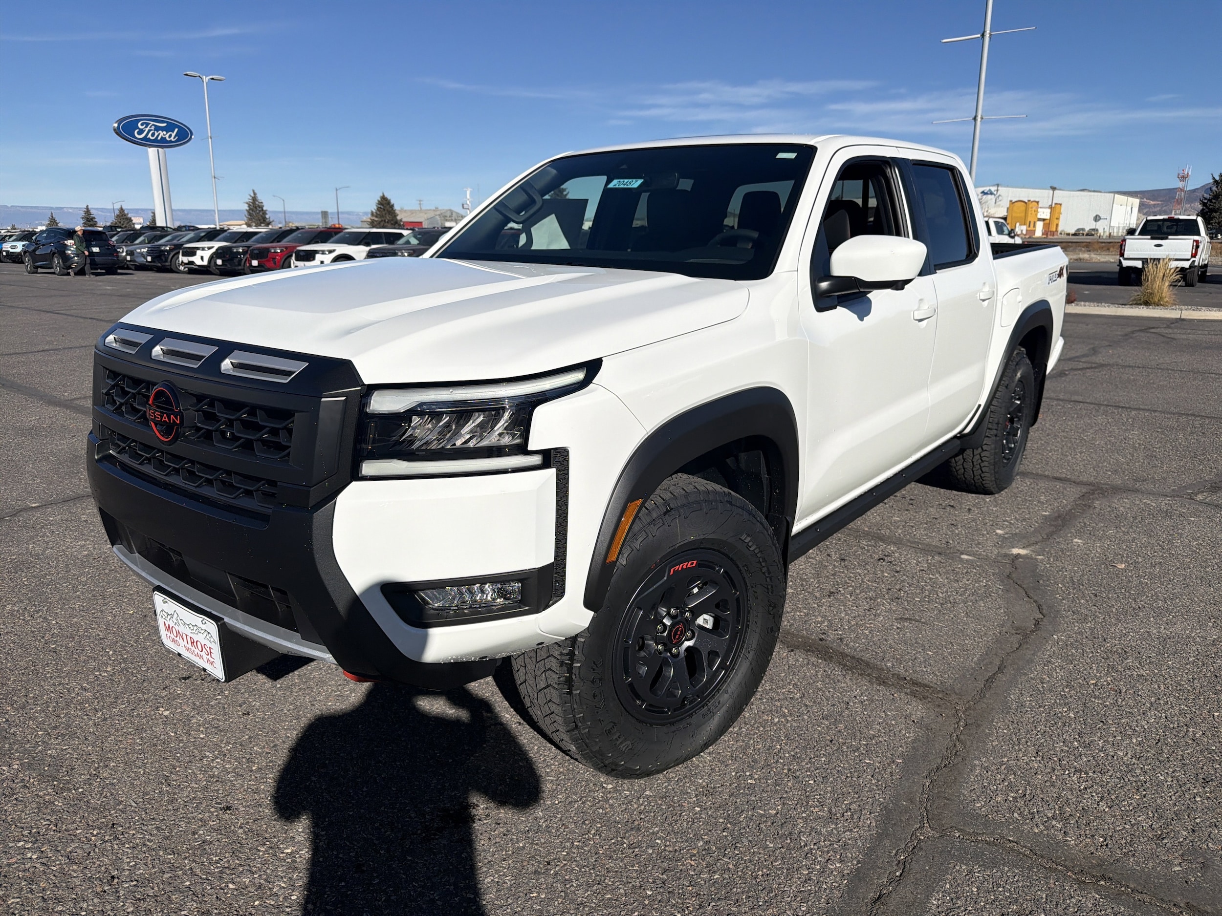 2026 Nissan Frontier PRO-4X's photo