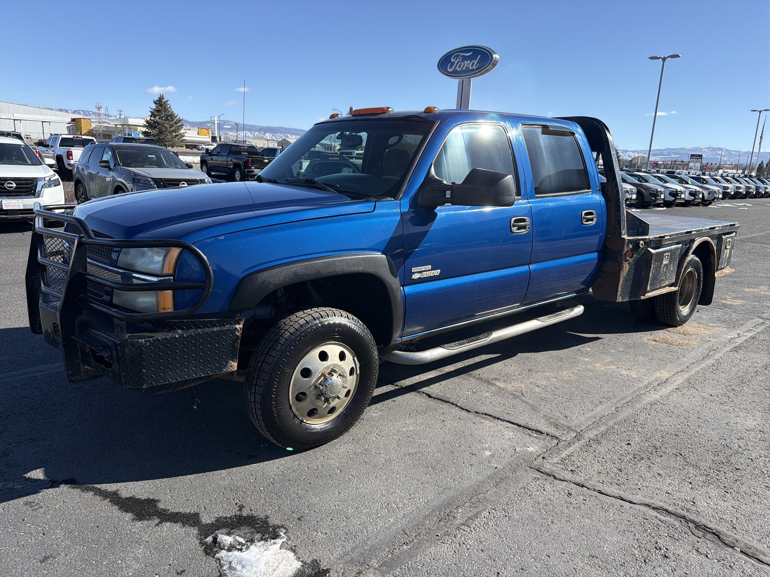 2003 Chevrolet Silverado HD 4WD Crew Cab LWB DRW LS's photo