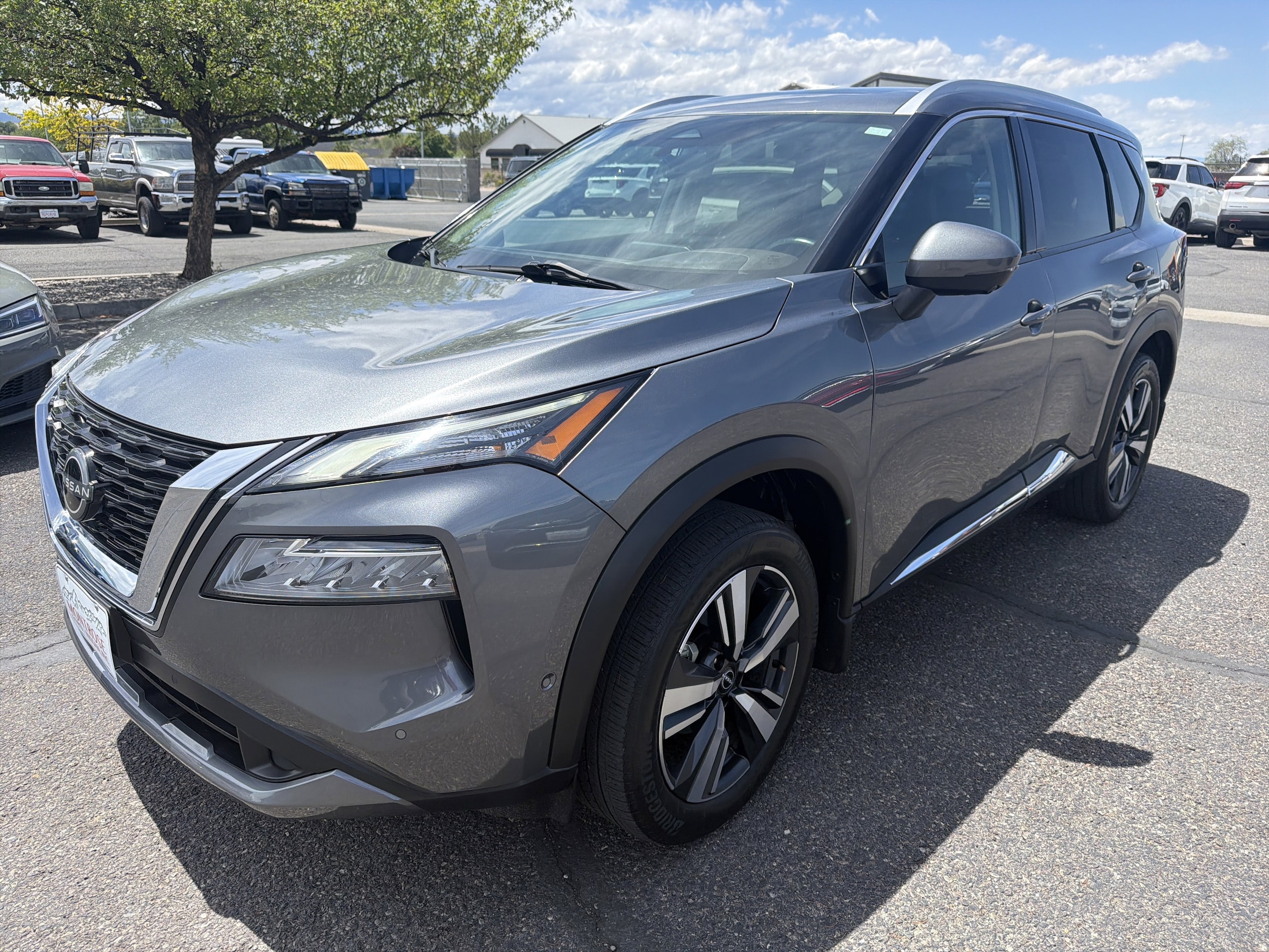 2023 Nissan Rogue SL AWD's photo