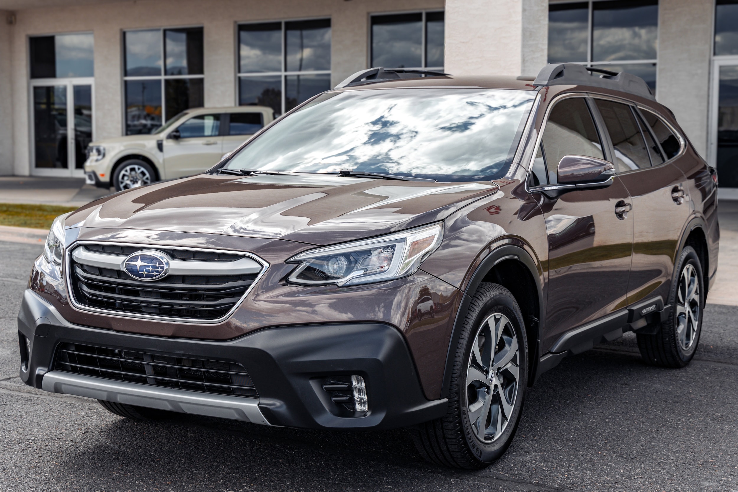 2020 Subaru Outback Limited's photo