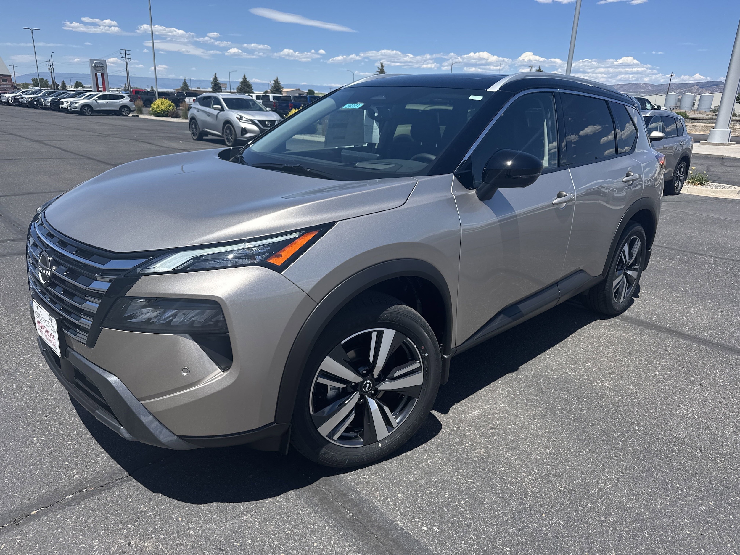 2025 Nissan Rogue SL
