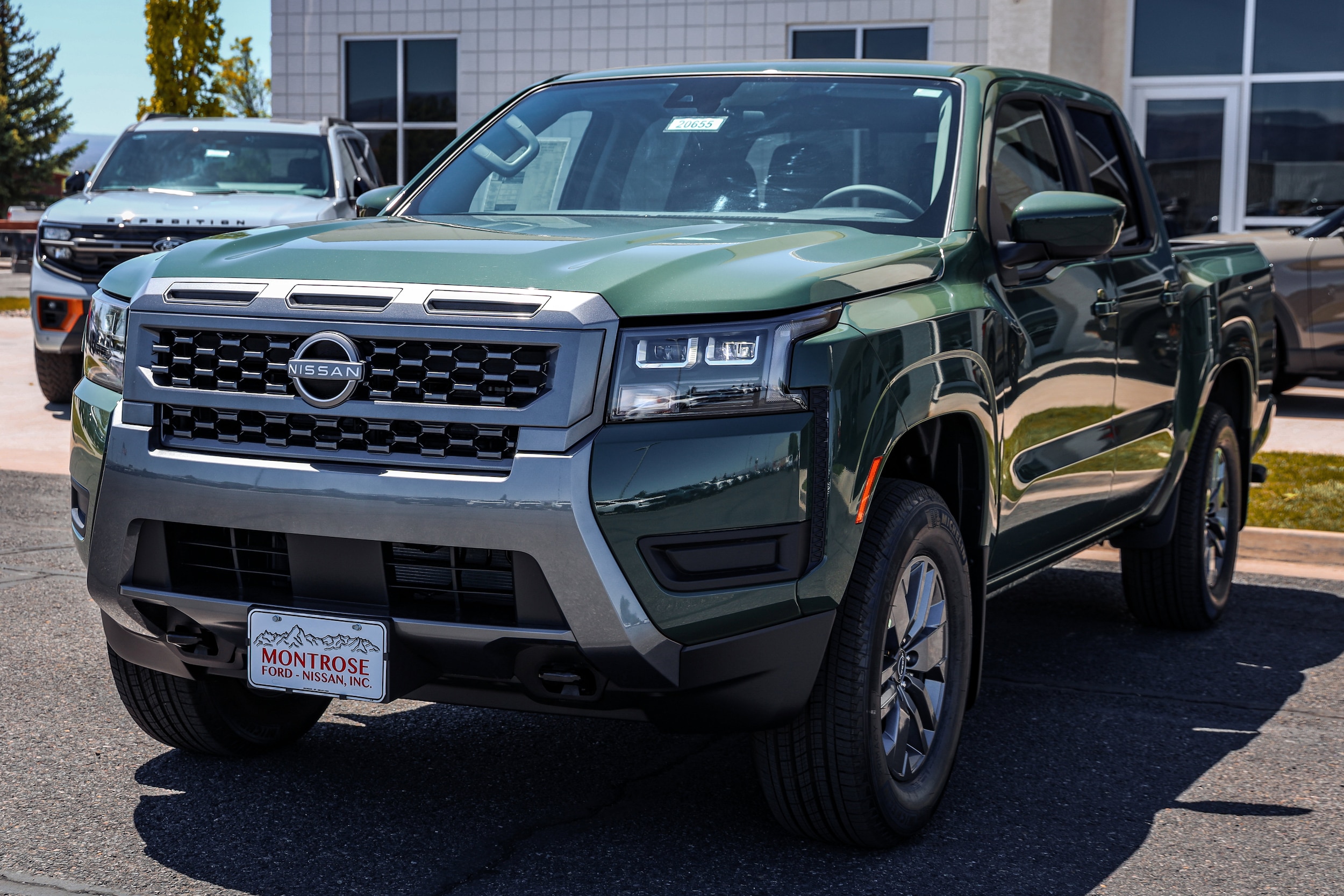 2026 Nissan Frontier SV Crew Cab 4X4 SWB's photo